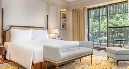 Radisson Collection Hotel & Spa, Riverfront Srinagar Room Type - Collection Room