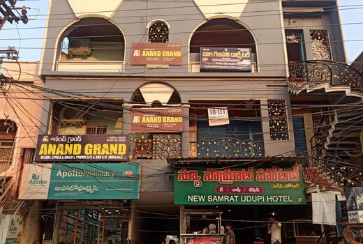 ANAND GRAND LODGE