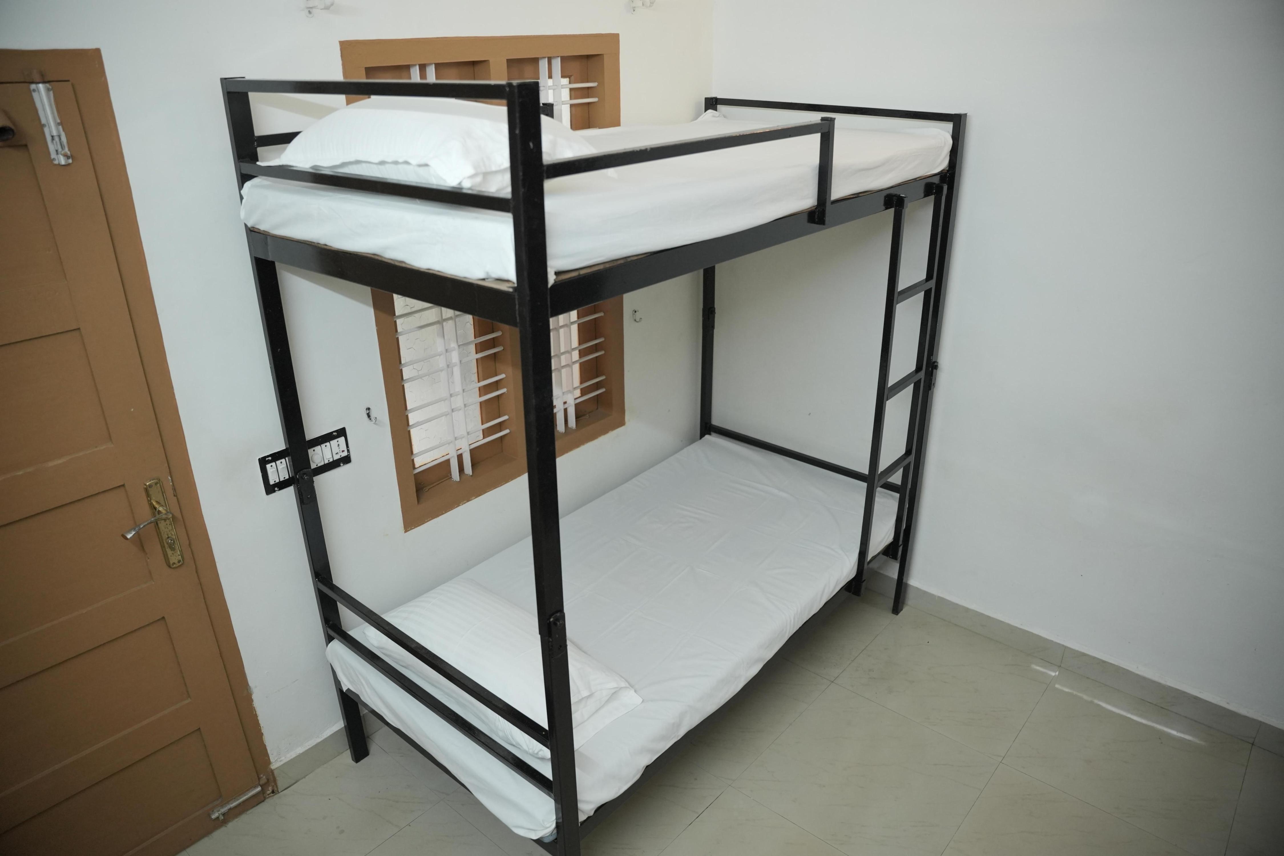 Course of Life Alleppey Room Type - Deluxe 5 bed AC female dormitory