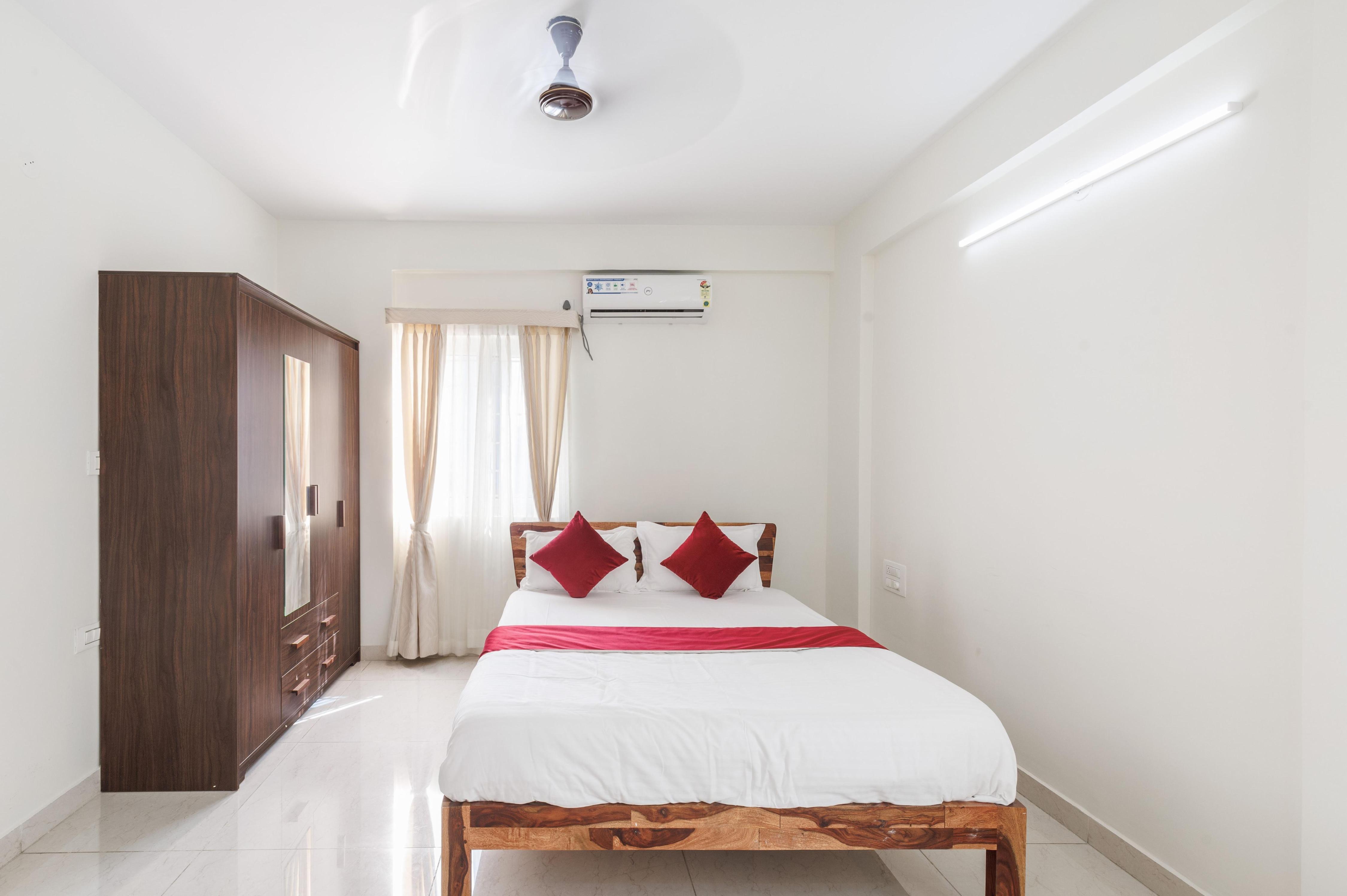 Mistybluestays 3BHK Serviced Apartment - Tap to explore photos