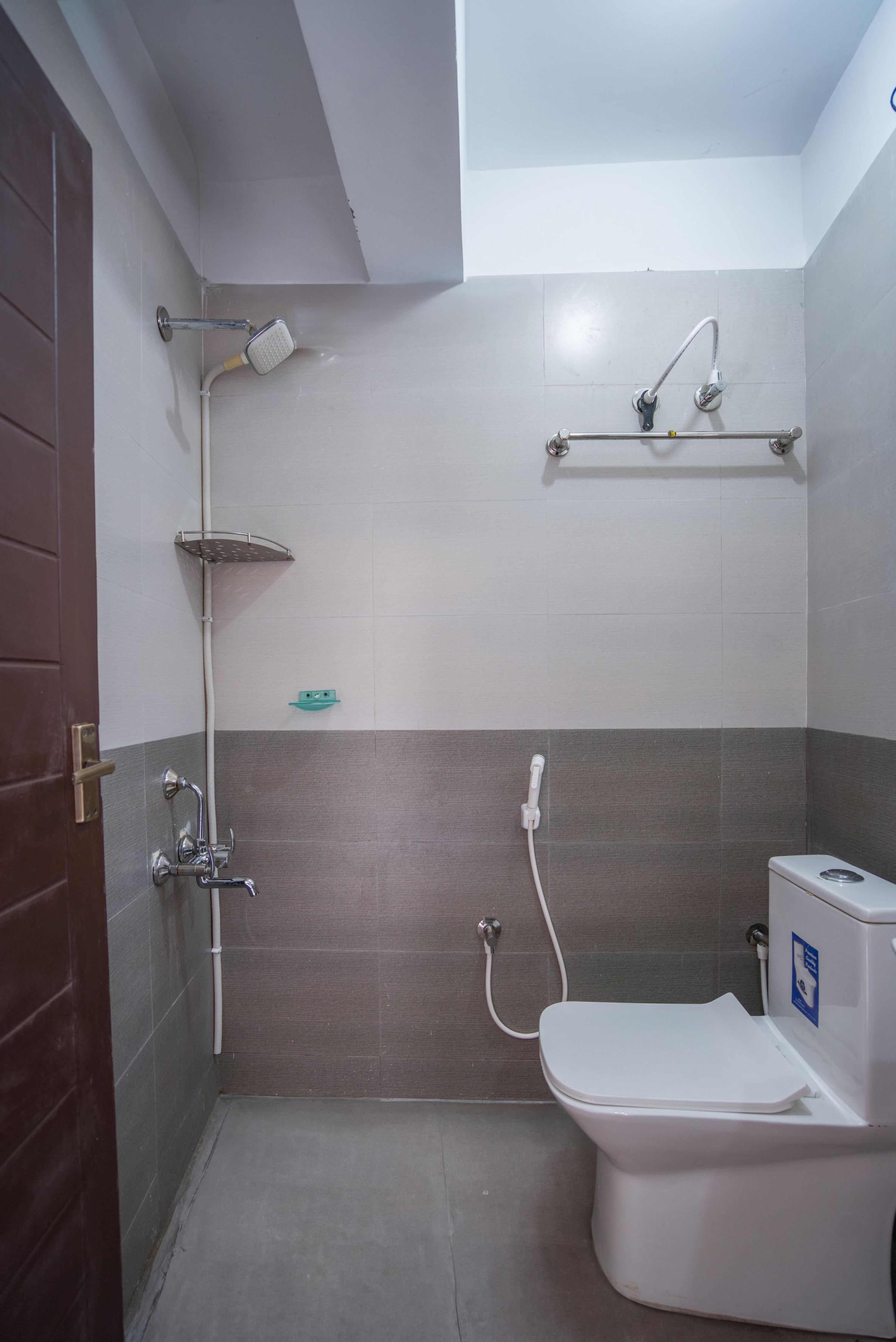 Coimbatore apartment - Tap to explore photos