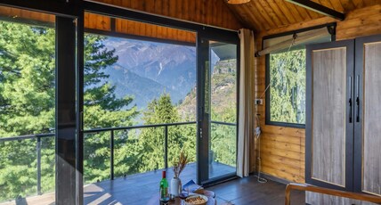 Montane Chalet Manali Room Type - Premium Cottage 1