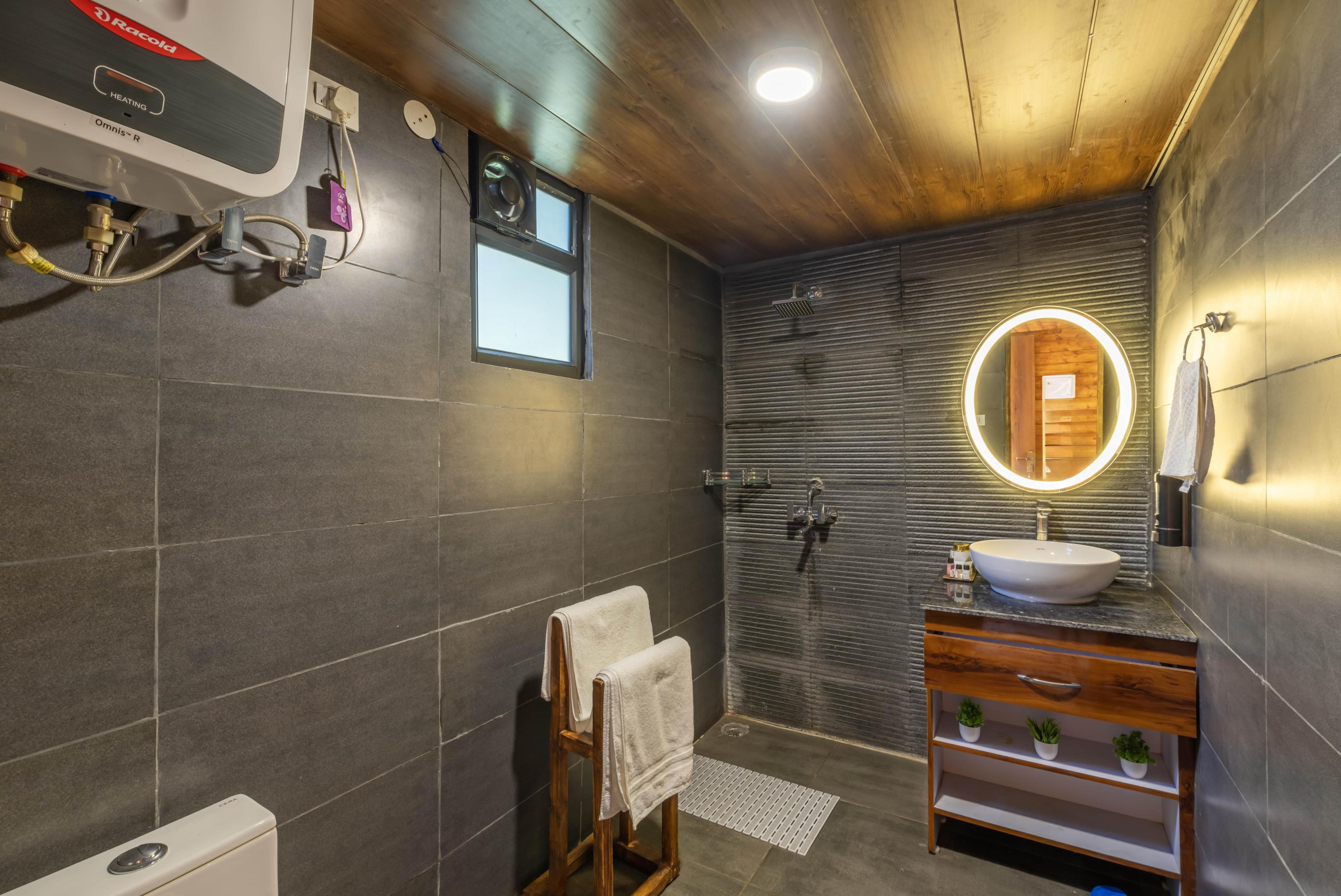 Montane Chalet Manali - Tap to explore photos