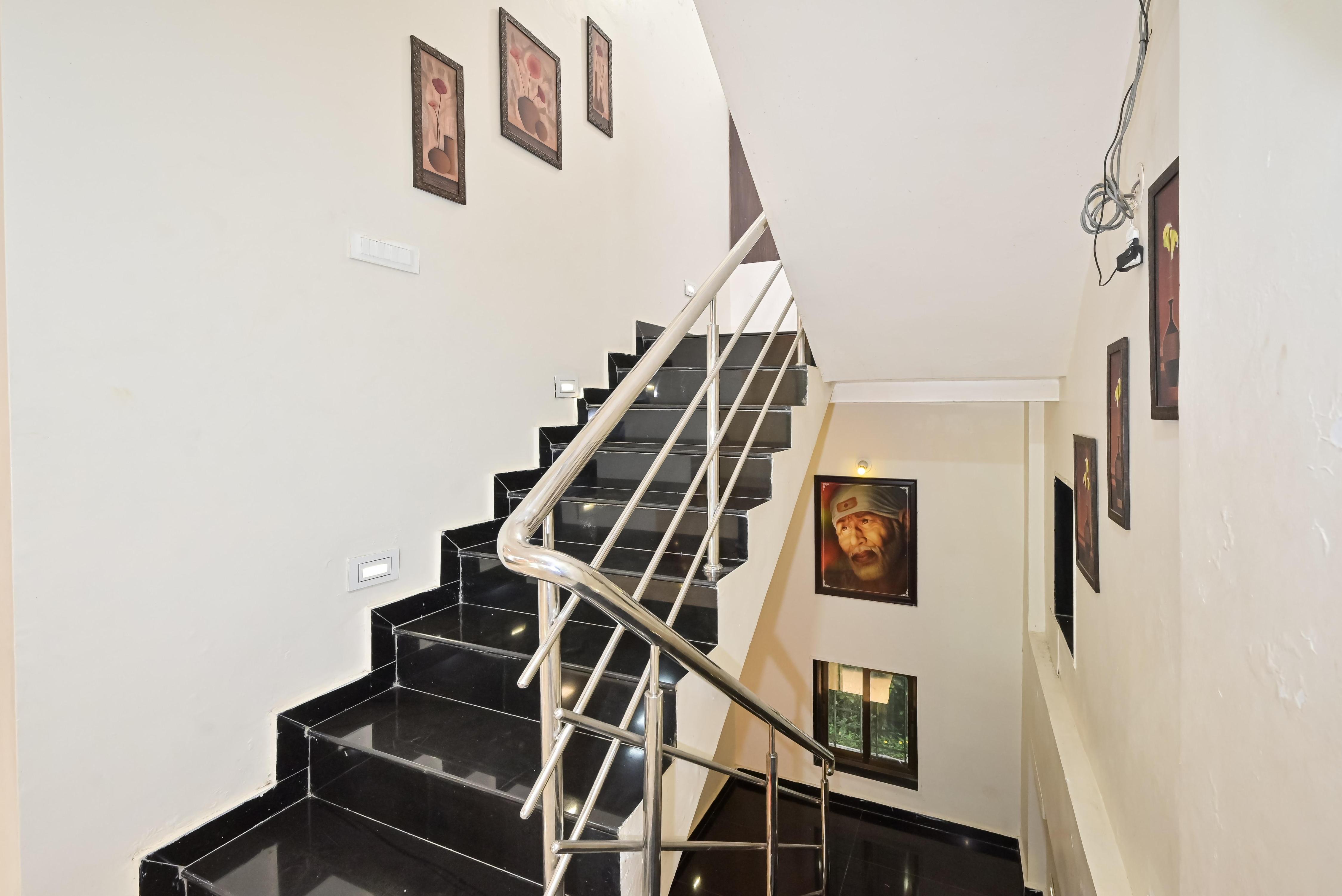Sahyadri Villa 5BHK with Pvt Pool - Tap to explore photos