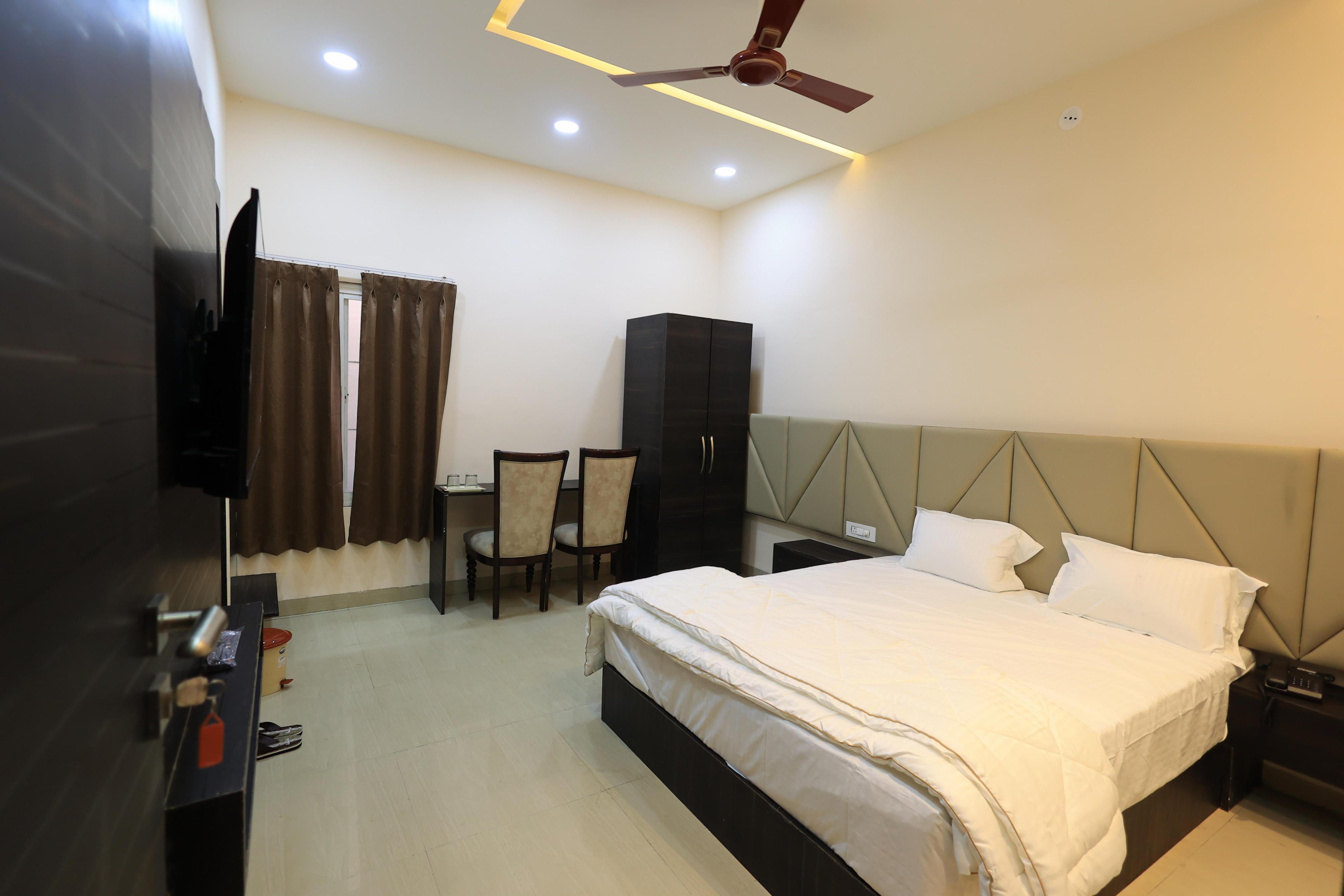 Devlok Homestay Room Type - Deluxe Room