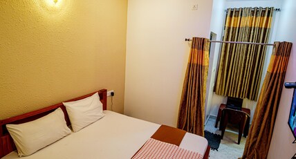 Arul Lodge Room Type - Couple Non AC King Room Arul Lodge Room Type - Couple Non AC King Room