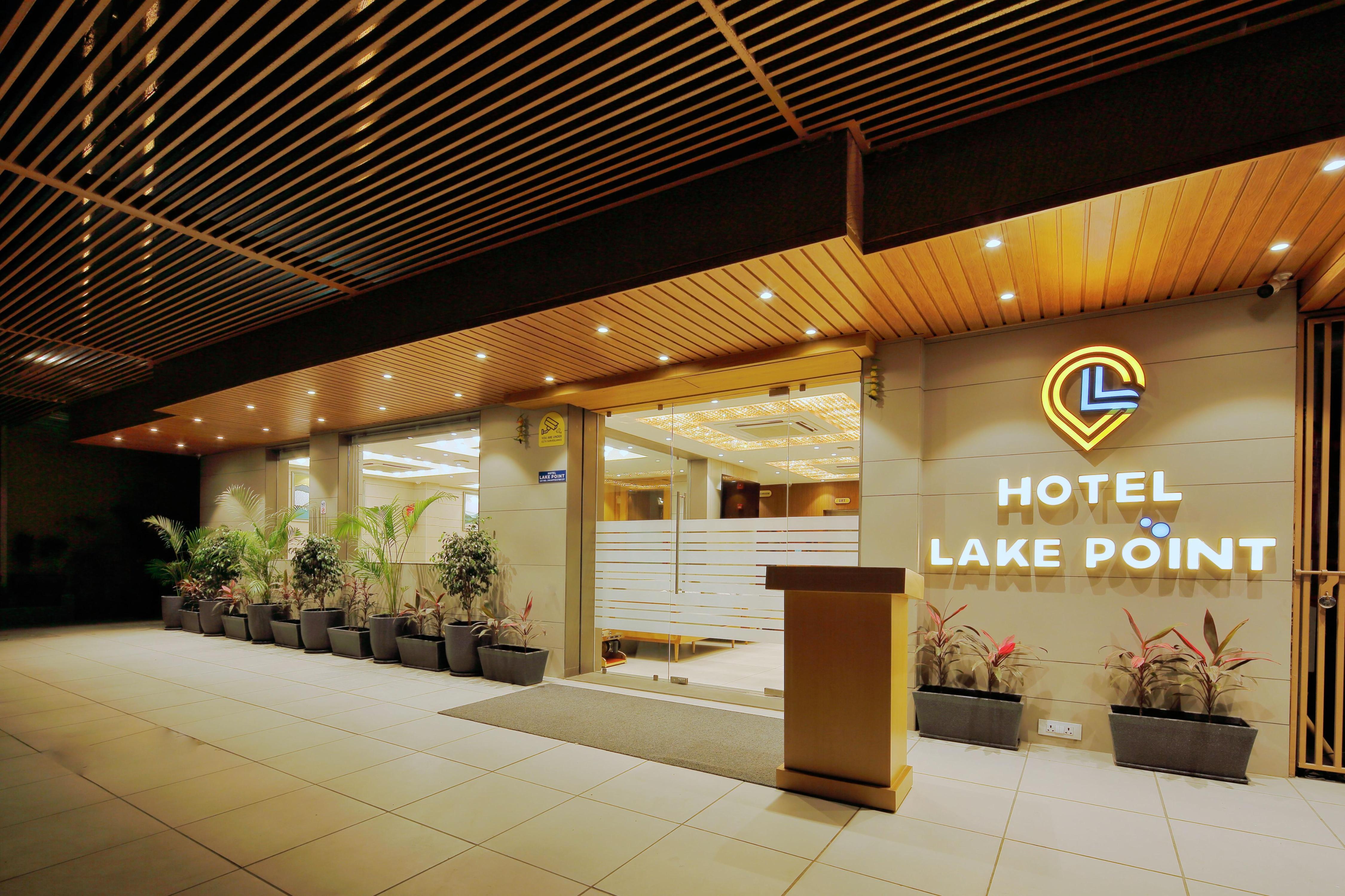 Hotel Lake Point