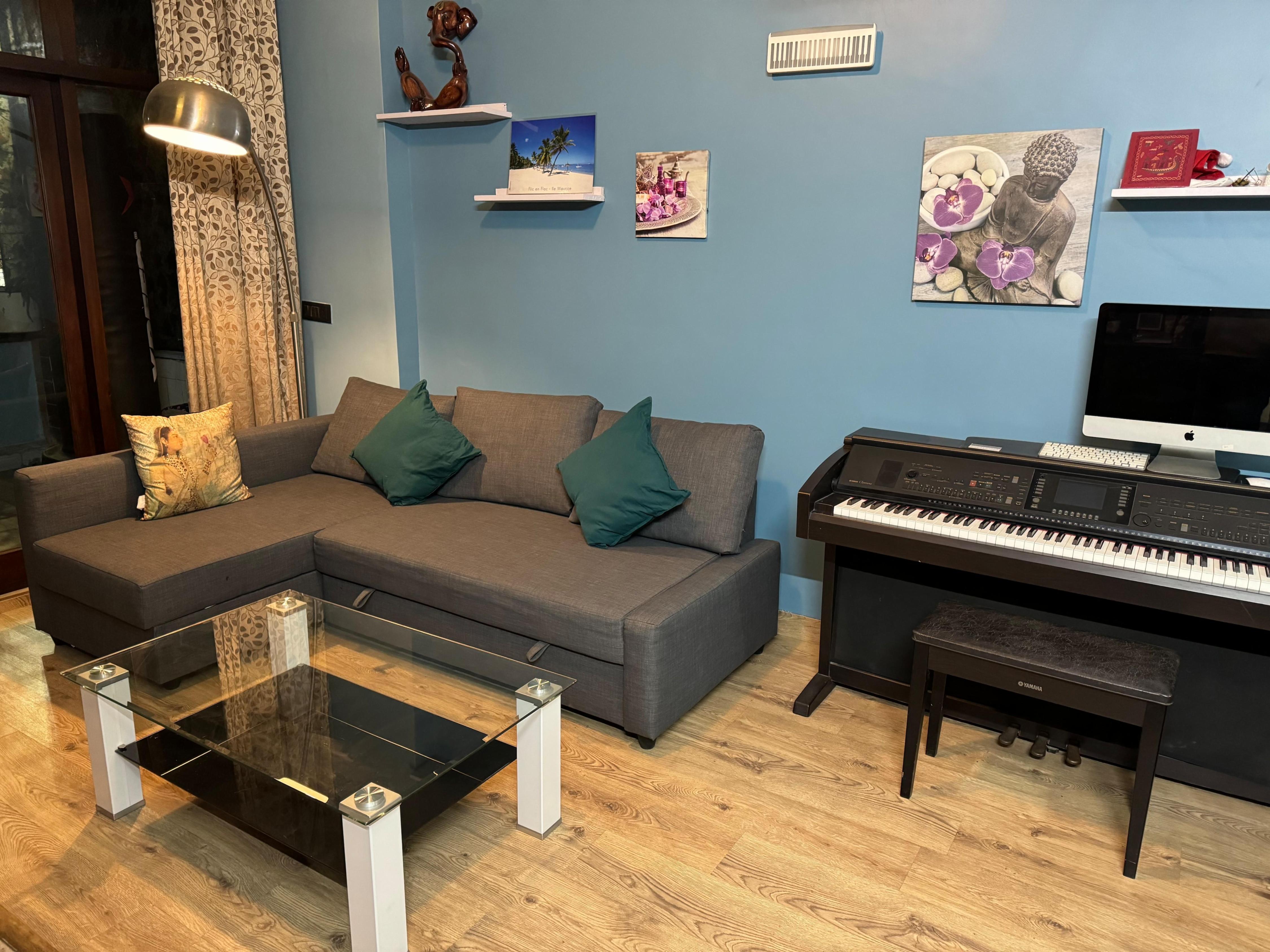 Urban Haven: Relax in Style C. R. Park