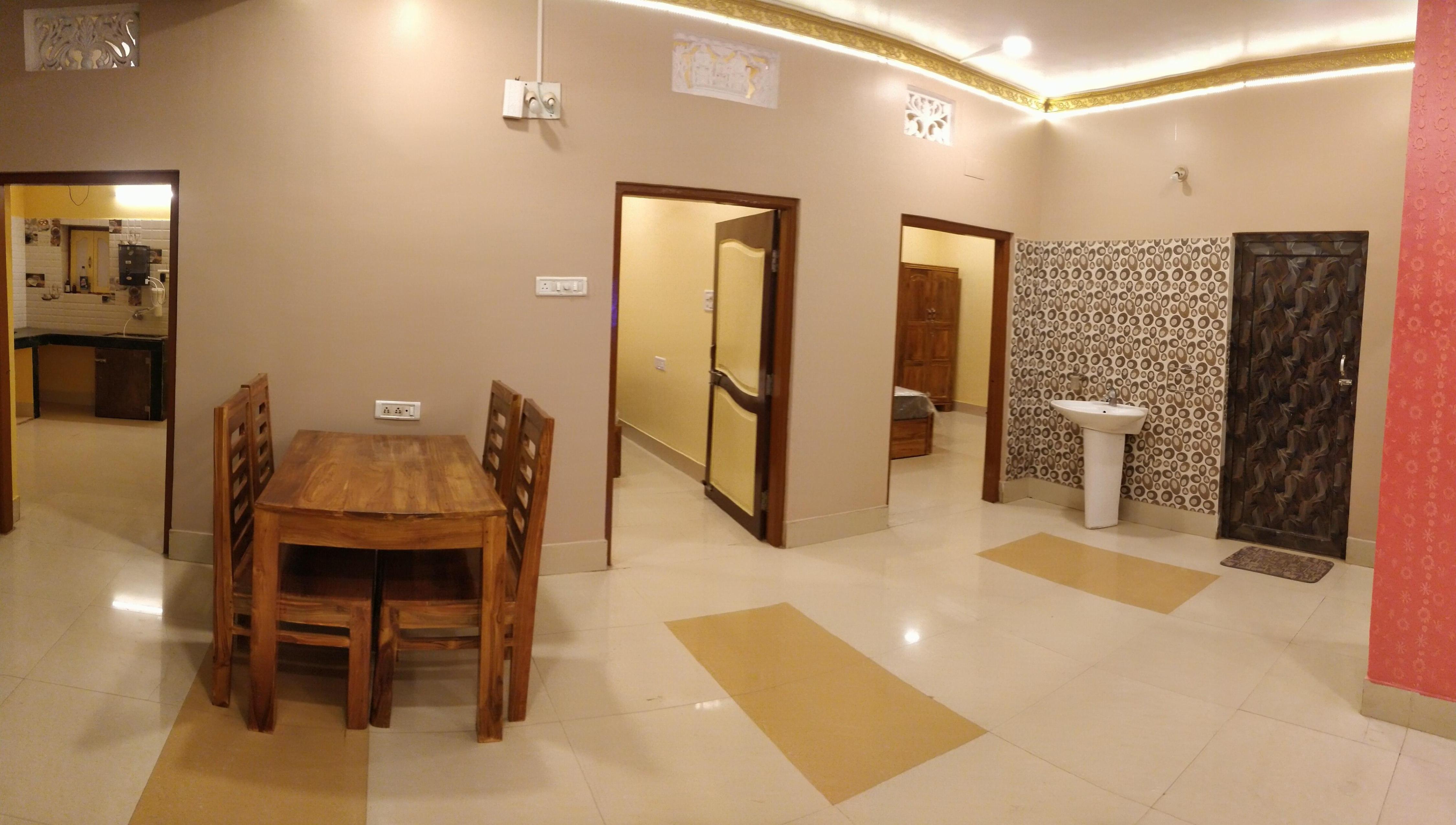 AC 3BHK Homestay + kitchen, near Jagannath Temple - Tap to explore photos