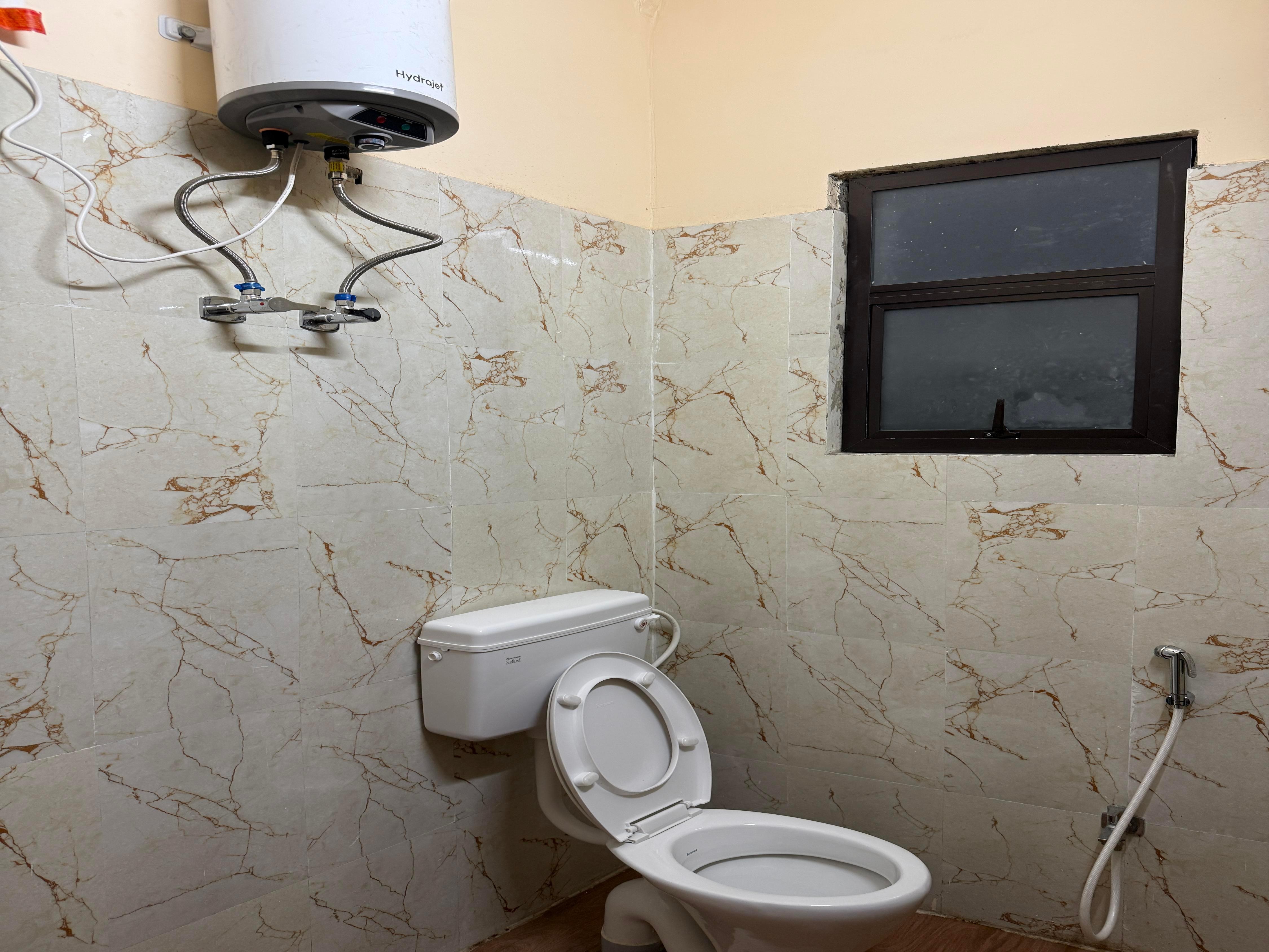 Shaw Guest House Kolkata - Tap to explore photos