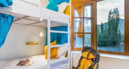 Downtown Hostel | Rooms & Cafe Room Type - 6 Bed Bunk Bed Dormitory with Shared Washroom
