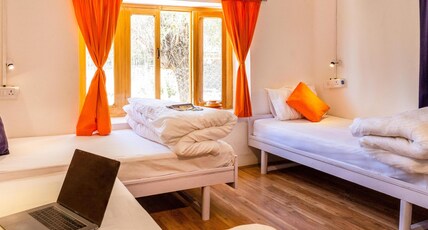 Downtown Hostel | Rooms & Cafe Room Type - 4 Bed (Single Beds) Dormitory with Shared Washroom