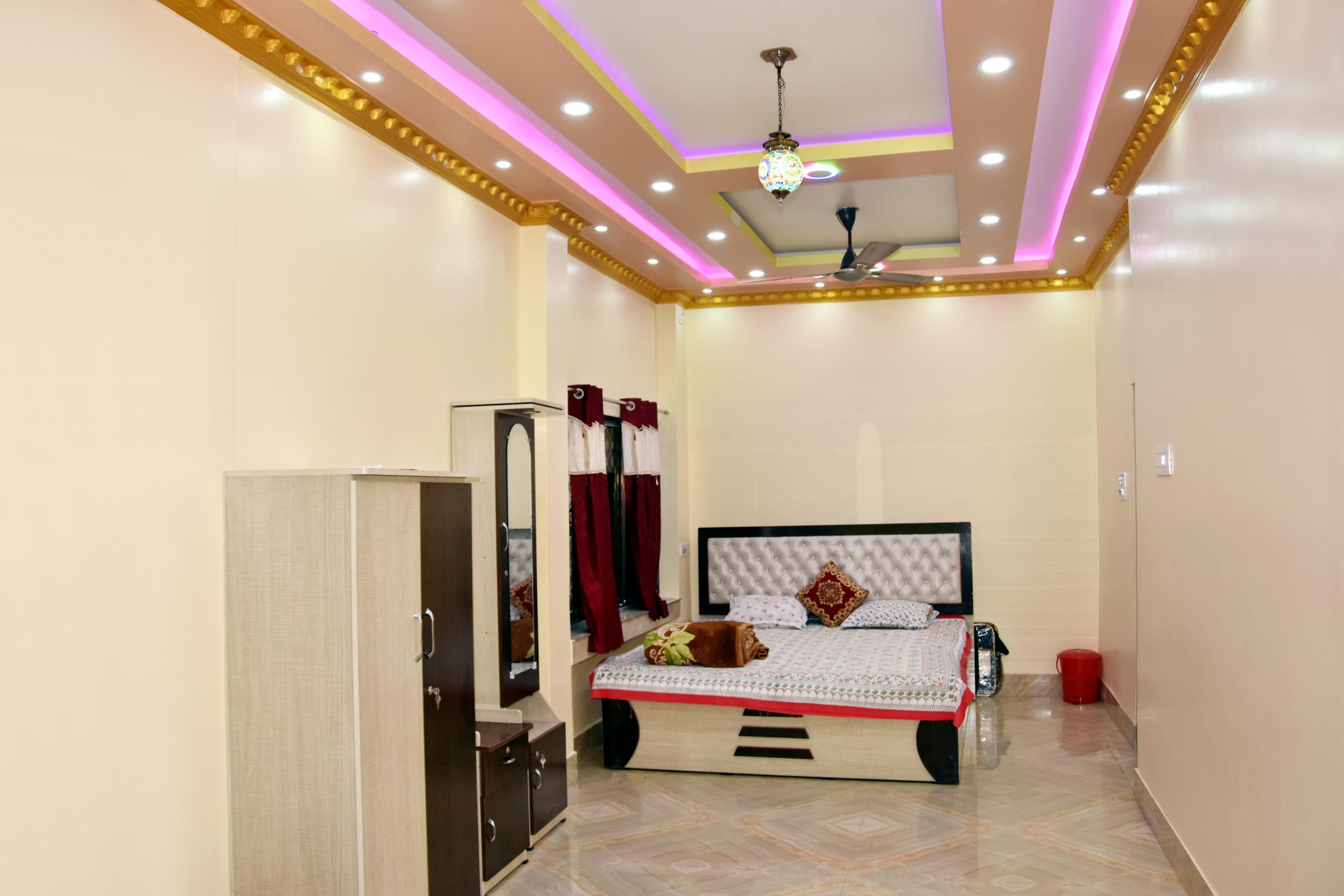 Maa Durga guest house Room Type - Classic room