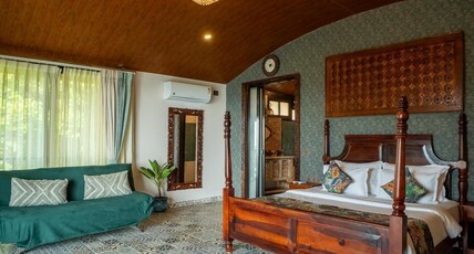 Simroseate Room Type - Cashewnut Villa (Two-Bedroom Villa with Private Pool and Jacuzzi)