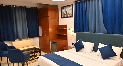 Hotel DownTown Paschim Vihar Room Type - Luxury Room