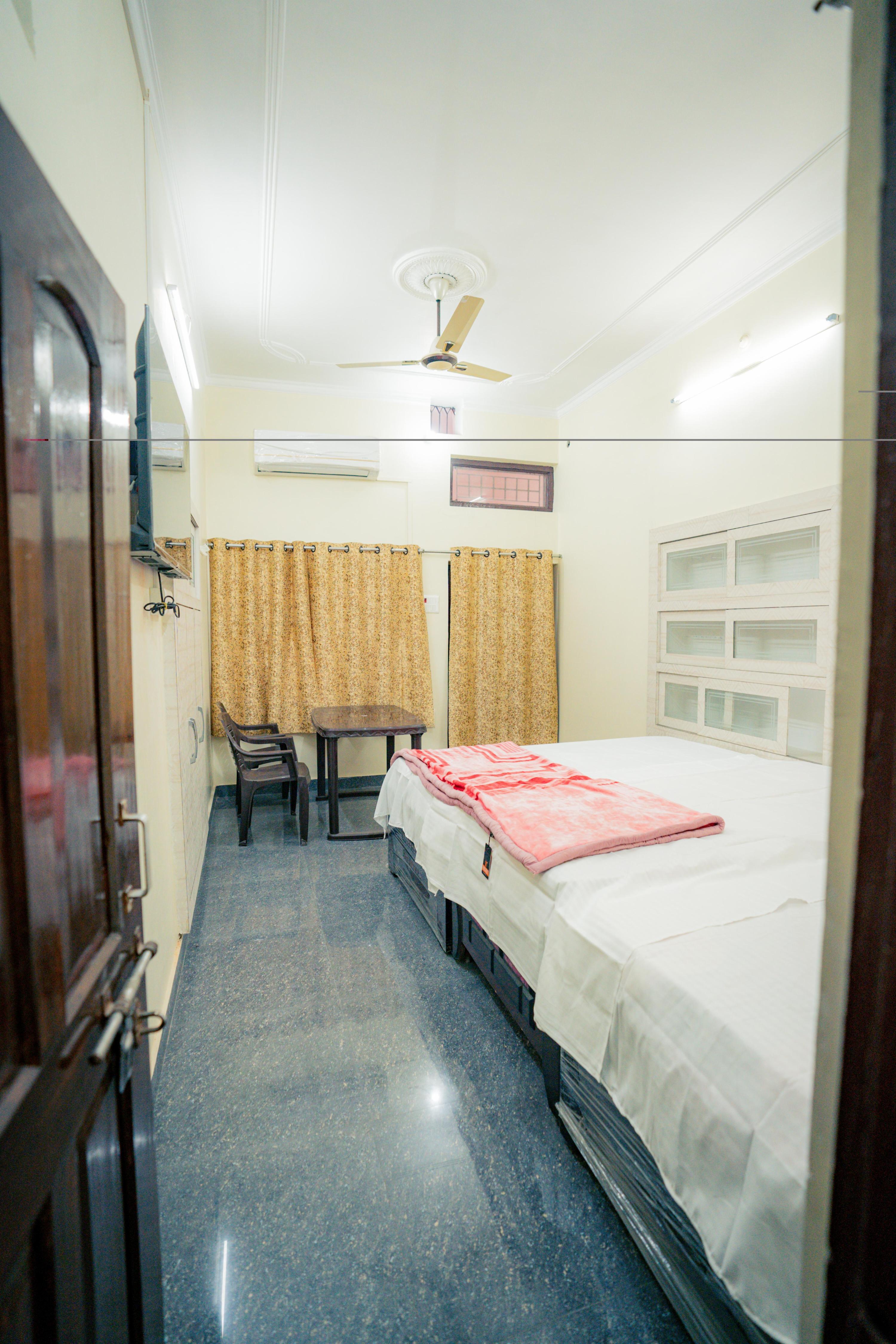 Rameshwar kunj homestay Room Type - 4 Beds room with Shared Washroom