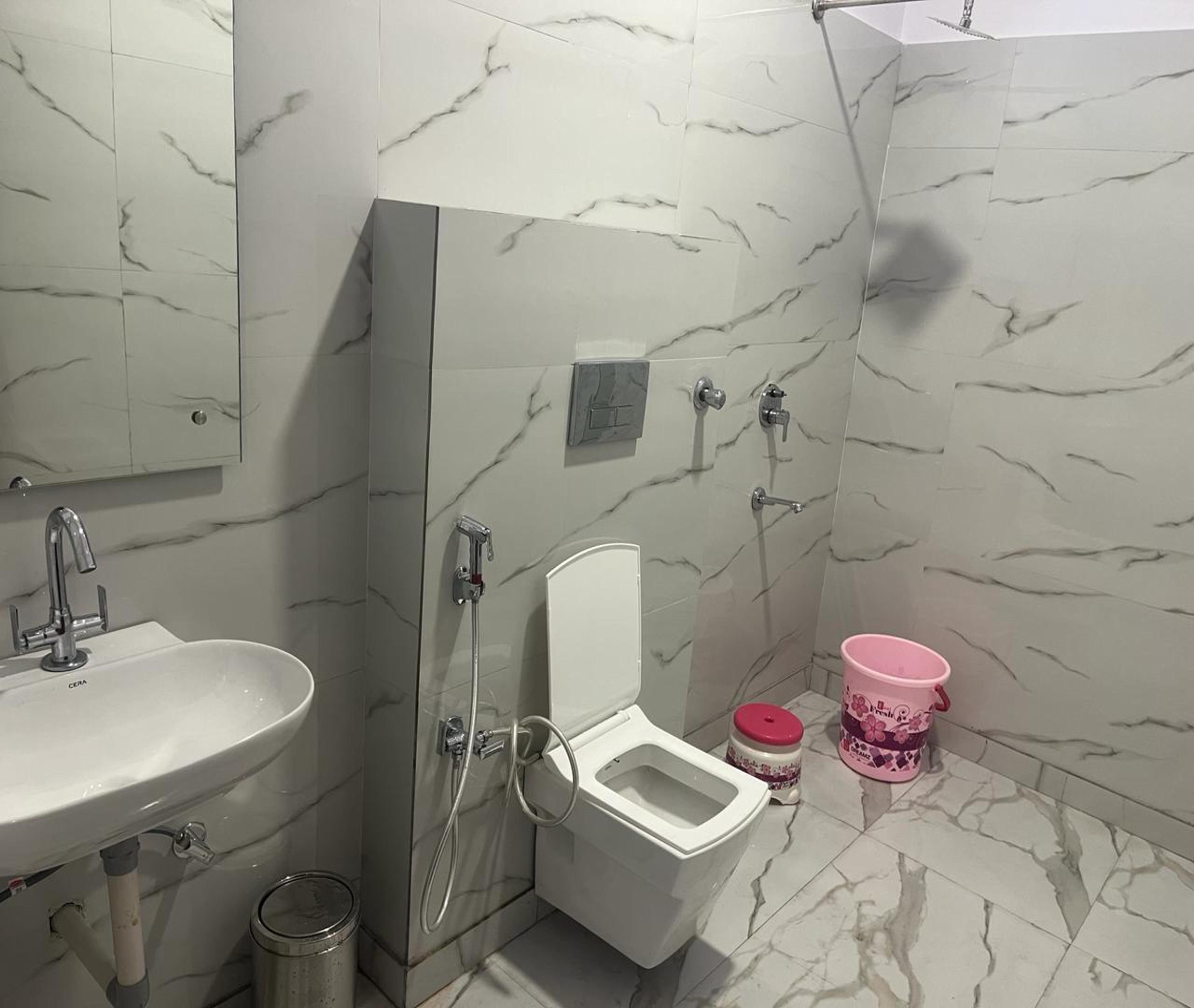 Hotel GreenIndia Residency - Tap to explore photos
