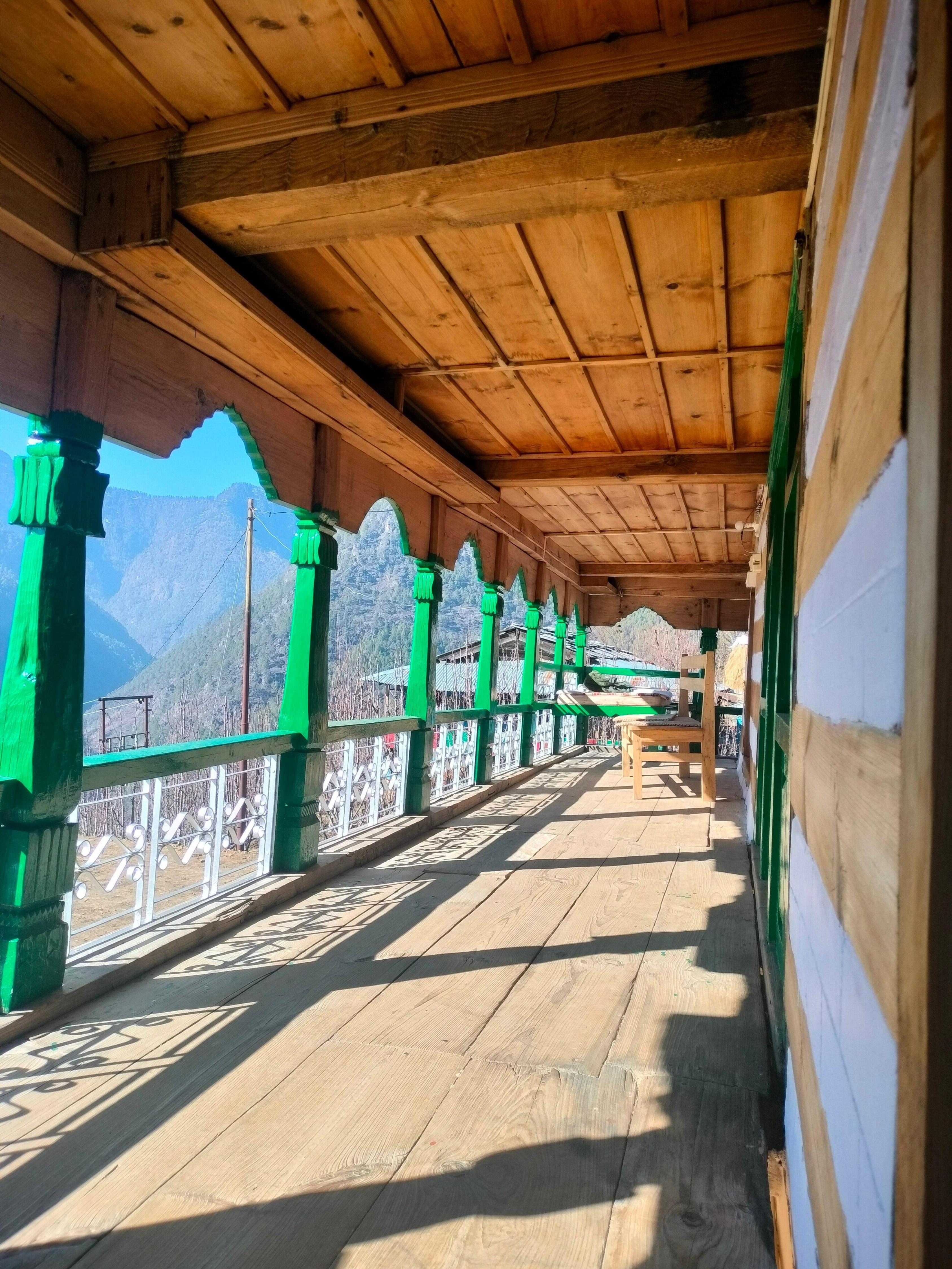 Benzer Backpackers Stay - Tap to explore photos