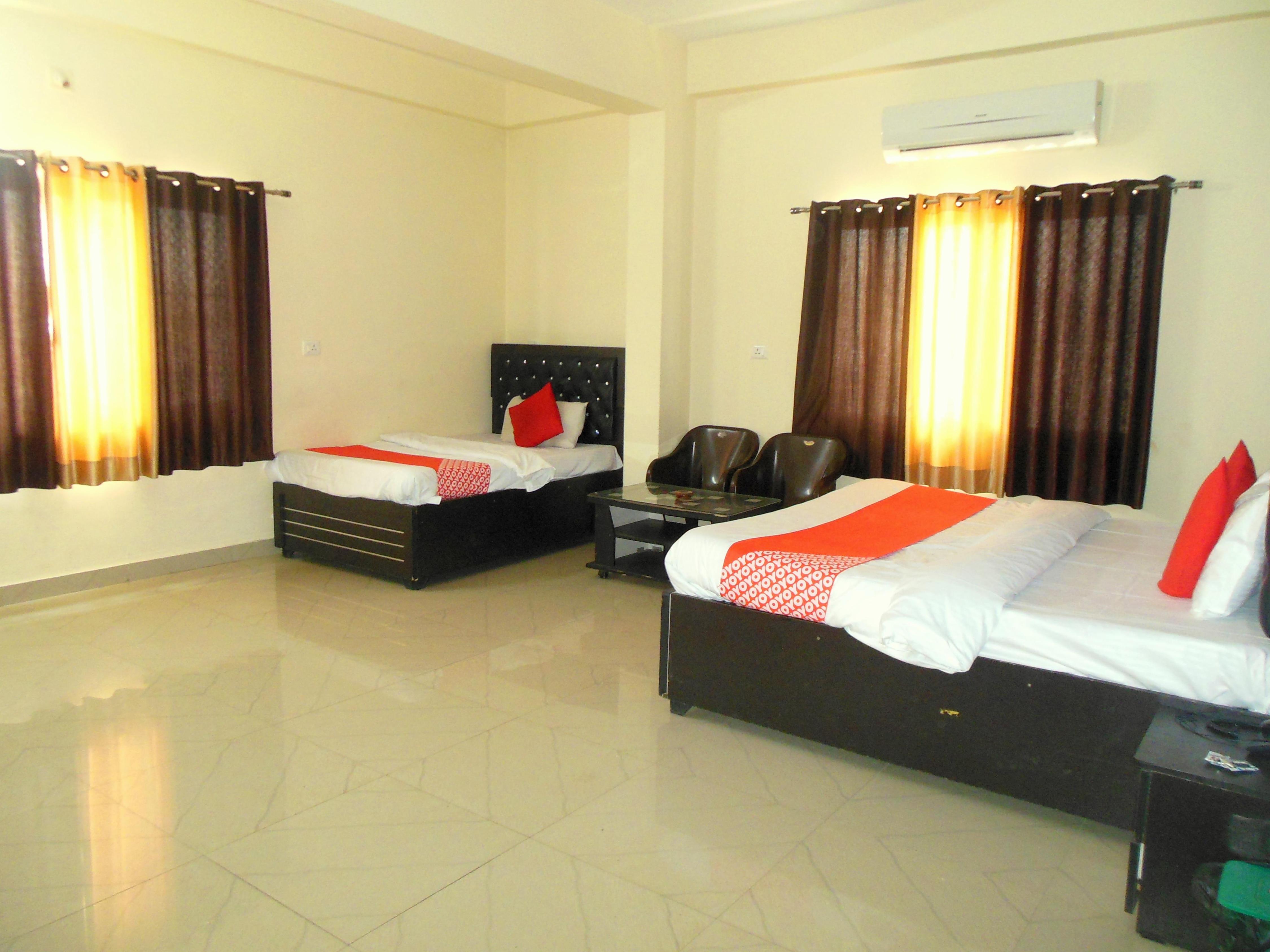 Hotel Udaipur Valley - Tap to explore photos