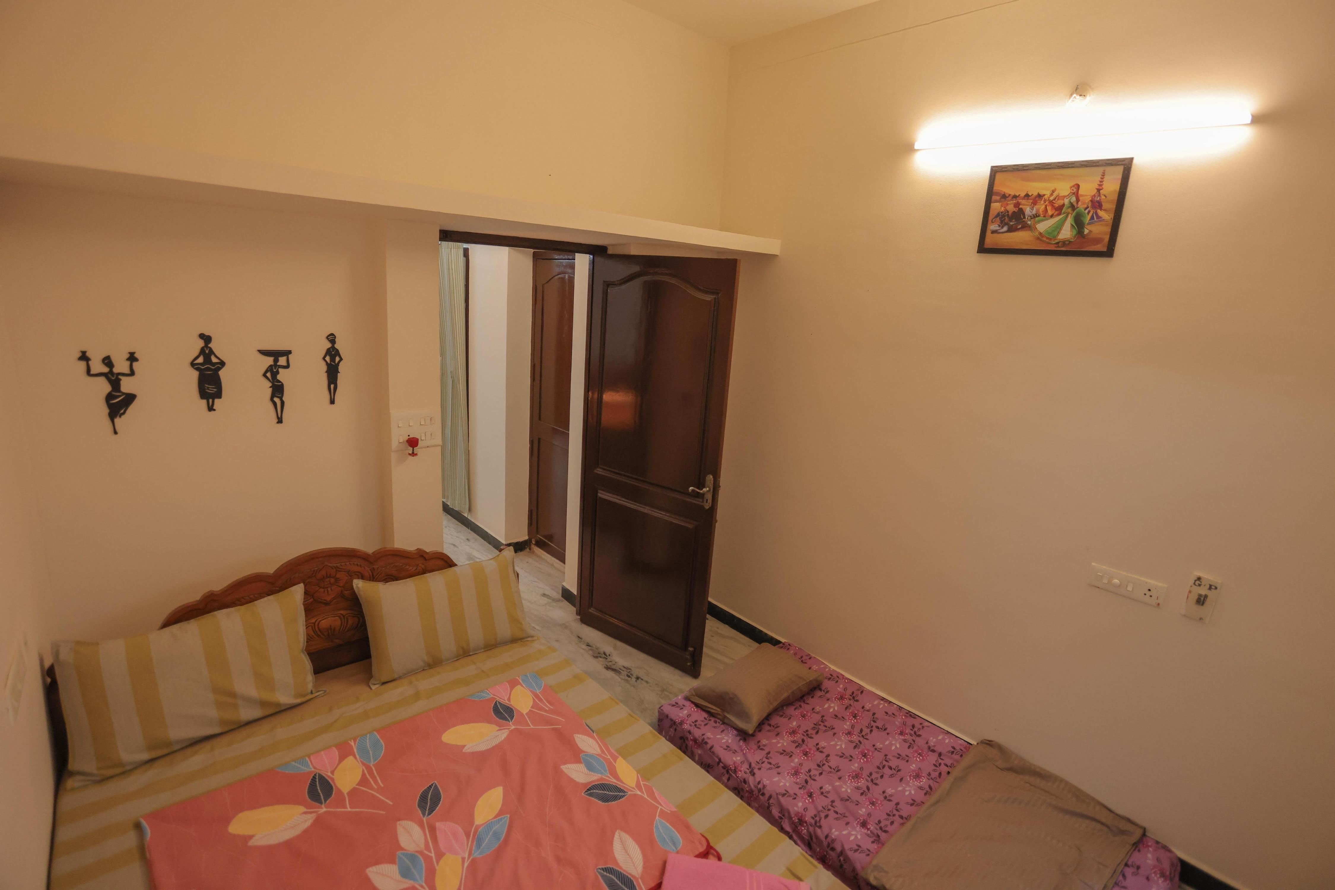 Comfy 2BHK Near Rock Beach - Tap to explore photos
