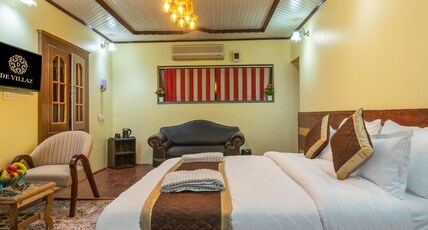 Hotel De Villaz Luxury Nearby Srinagar Airport Room Type - Premium Room