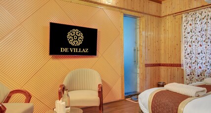 Hotel De Villaz Luxury Nearby Srinagar Airport Room Type - Deluxe Double Room