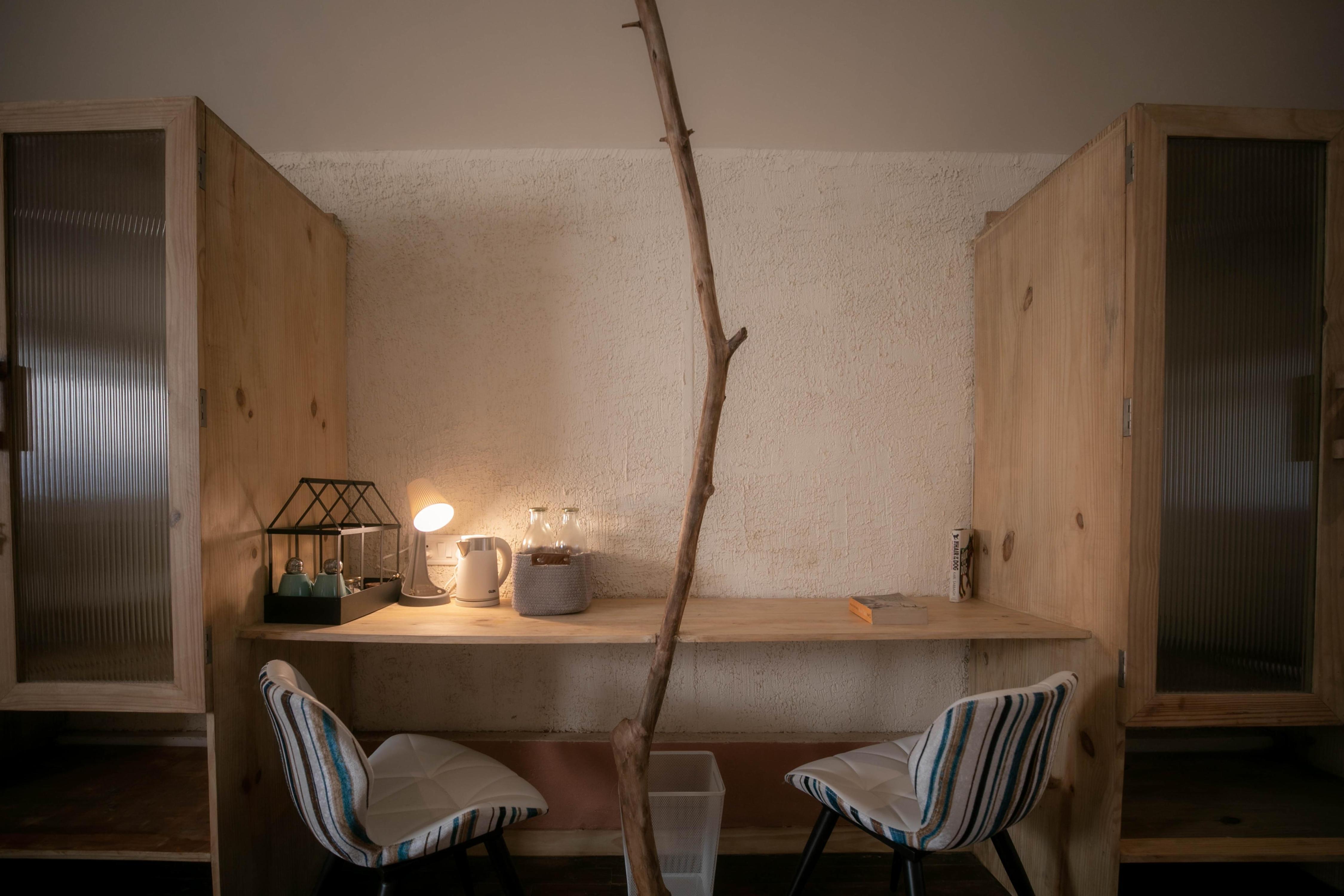 Circle - Tap to explore photos