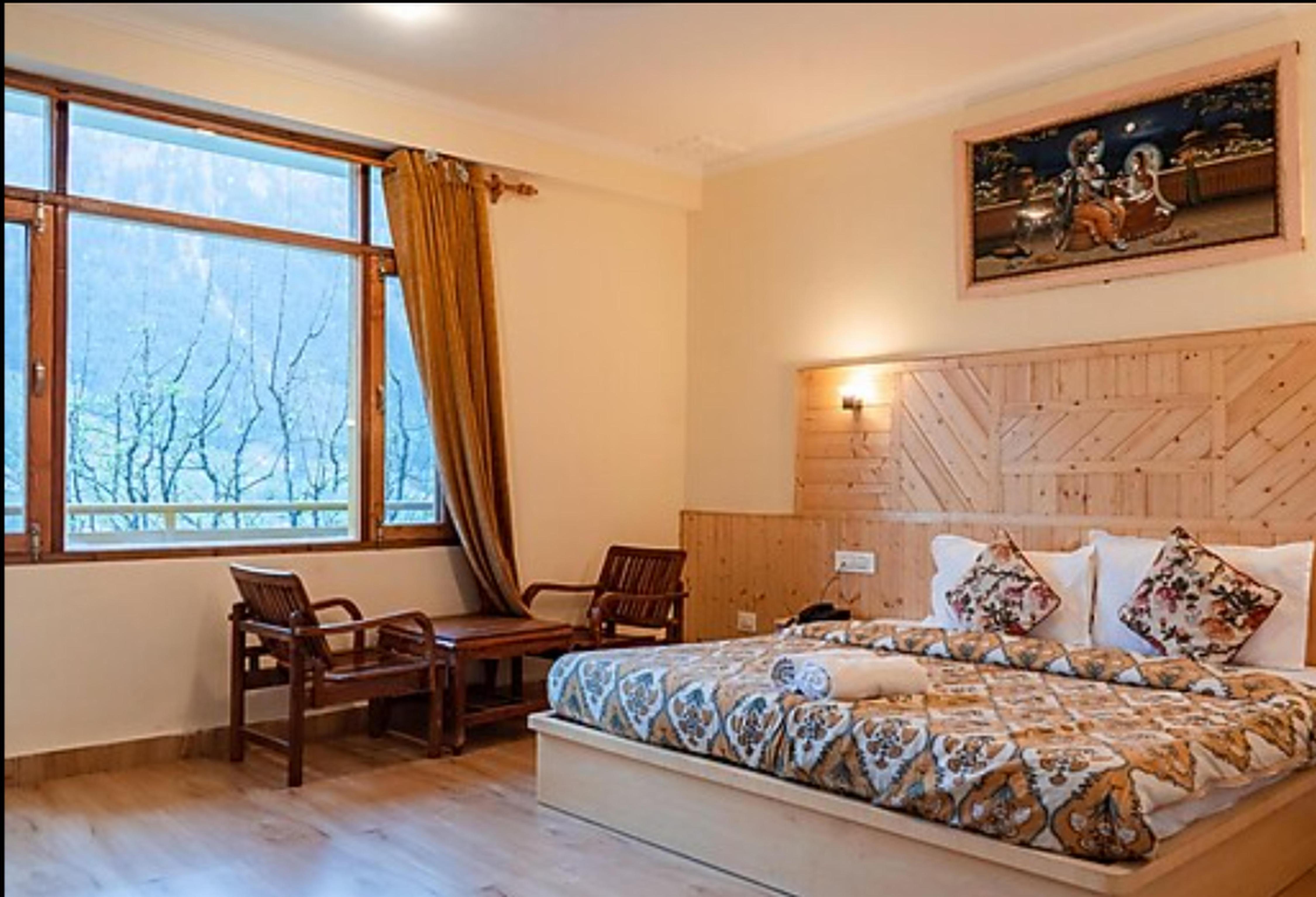 SHUBHAM COTTAGE , MANALI - Tap to explore photos