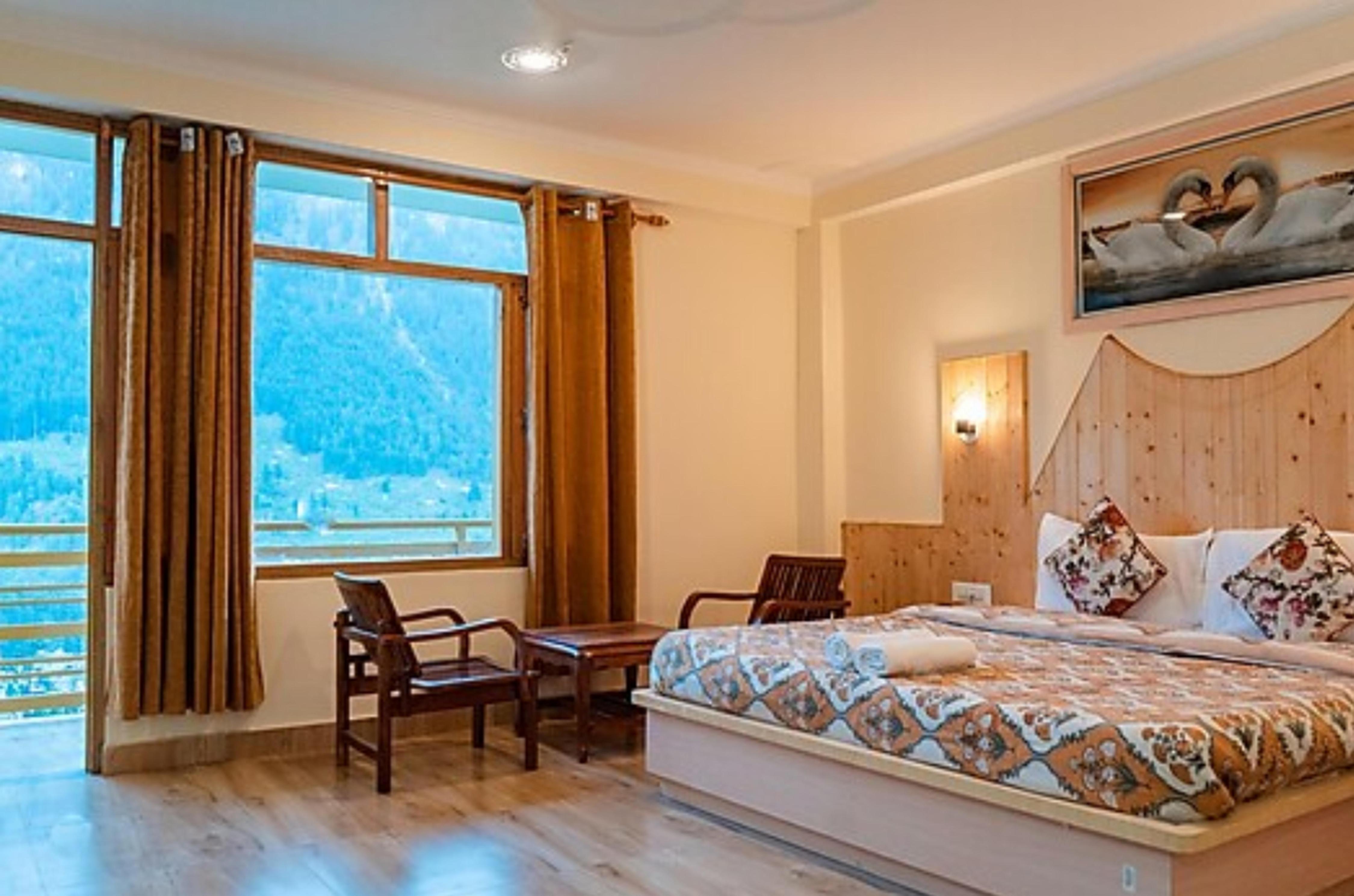 SHUBHAM COTTAGE , MANALI Room Type - Family Two Bedroom Suite