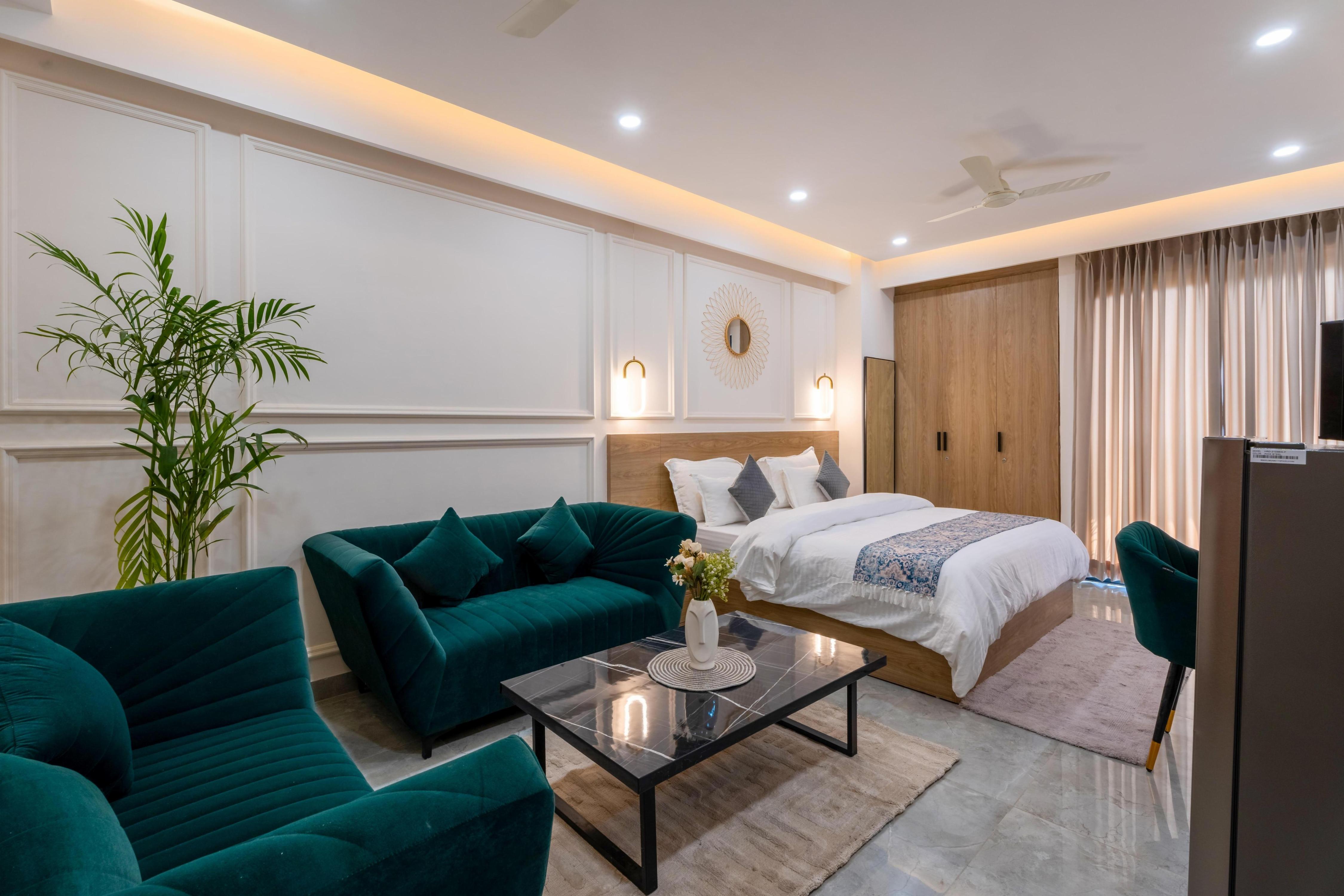 Sterling Lavish Studios | Golf Course Road