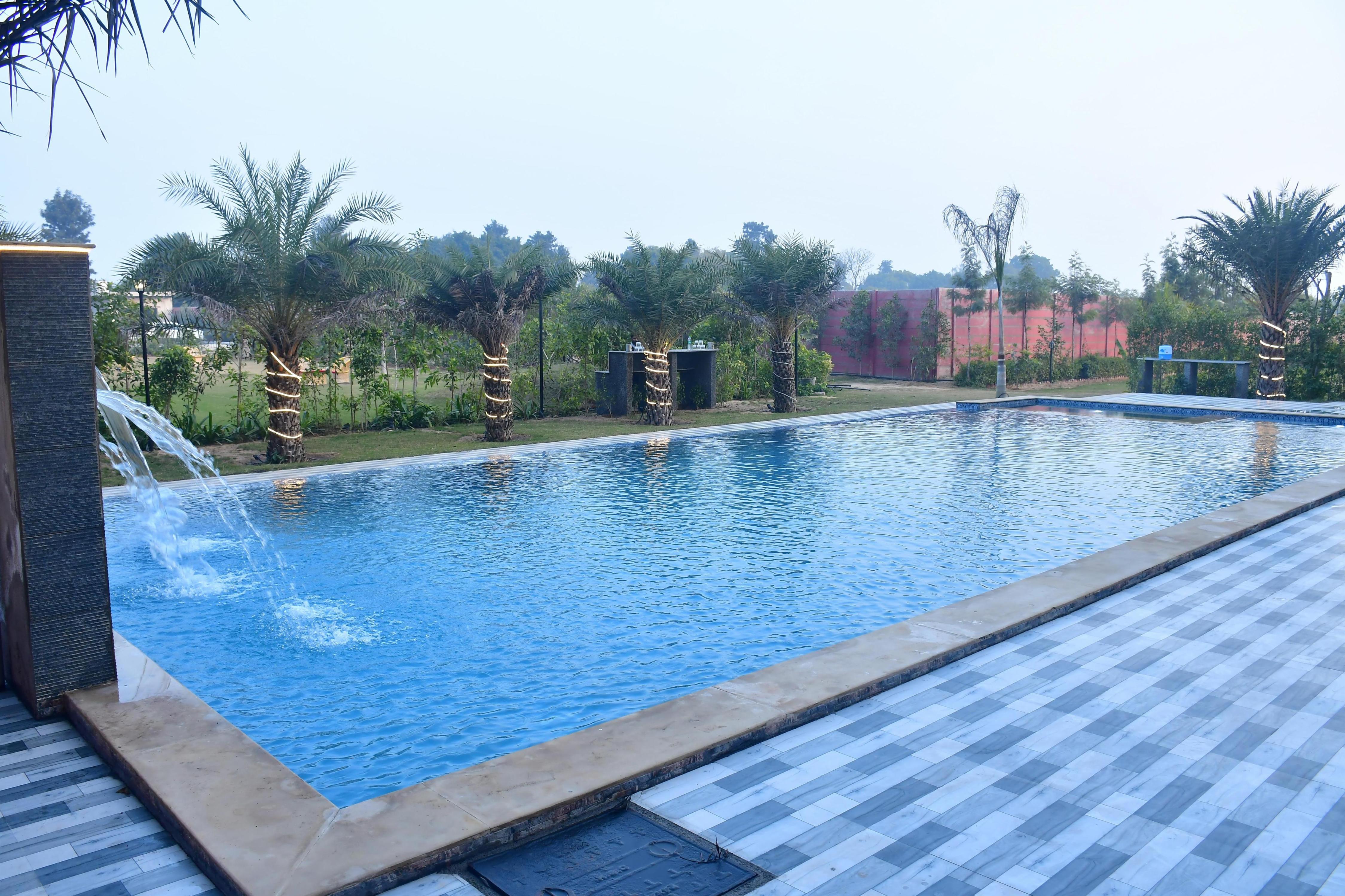 Aroma Green Farmhouse with Pool