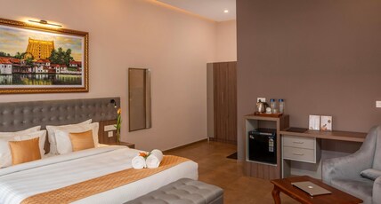 Paradise Boutique Resort and Ayurvedic Spa Room Type - Premium Ac Deluxe Room with Private Varanda / Sit-Out
