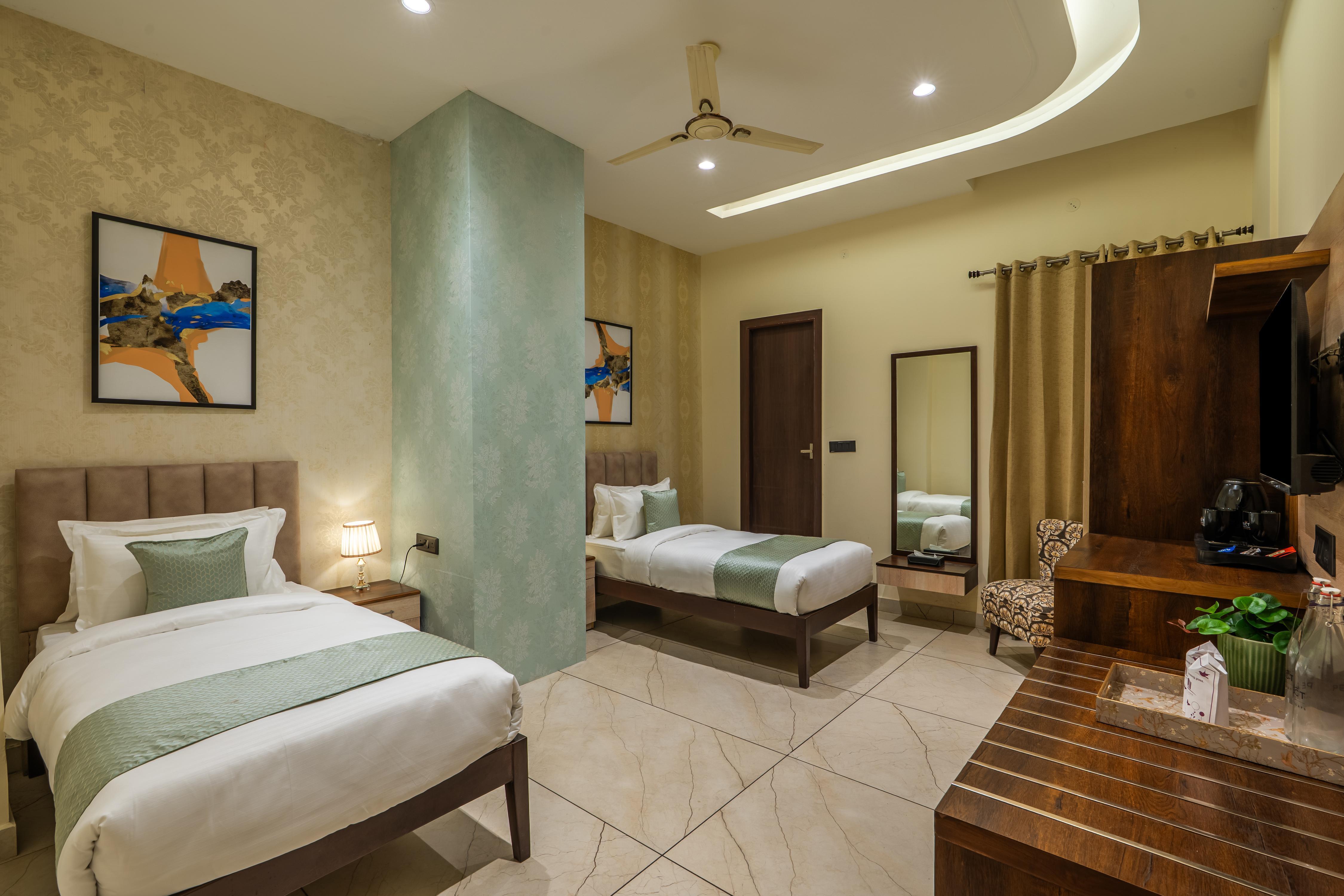 Perfectstayz Premium Pinaaki - Ganges view - Tap to explore photos