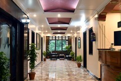 Hotel RIZ Varanasi