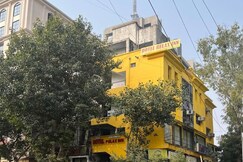 Address of HOTEL RELAX INN