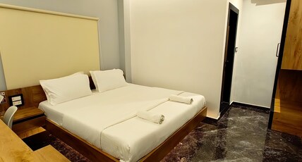 Babylon Hotel Room Type - Standard Double (King)