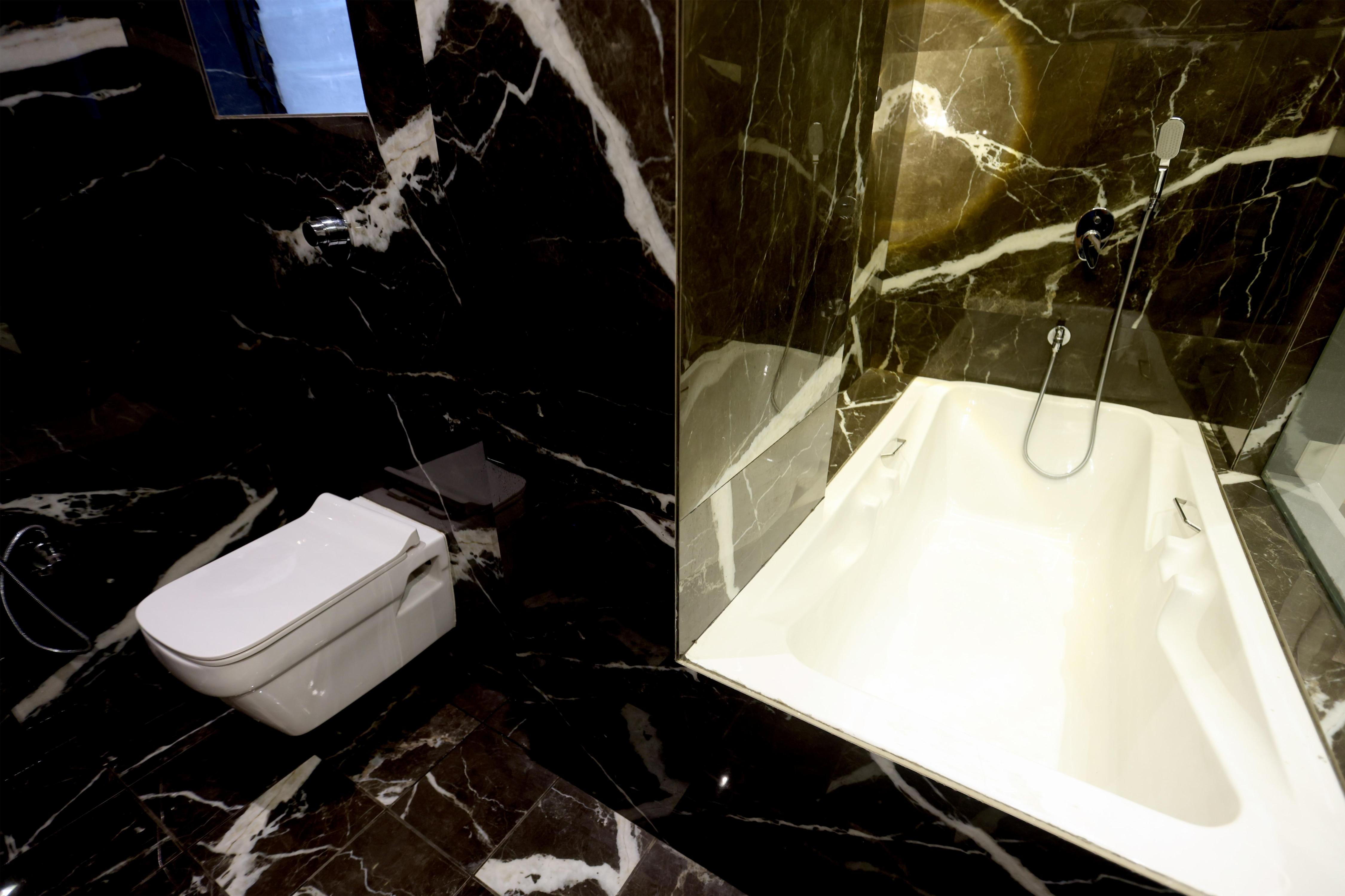 Hotel AR Paradise Room Type - Executive Rooms With Bathtub