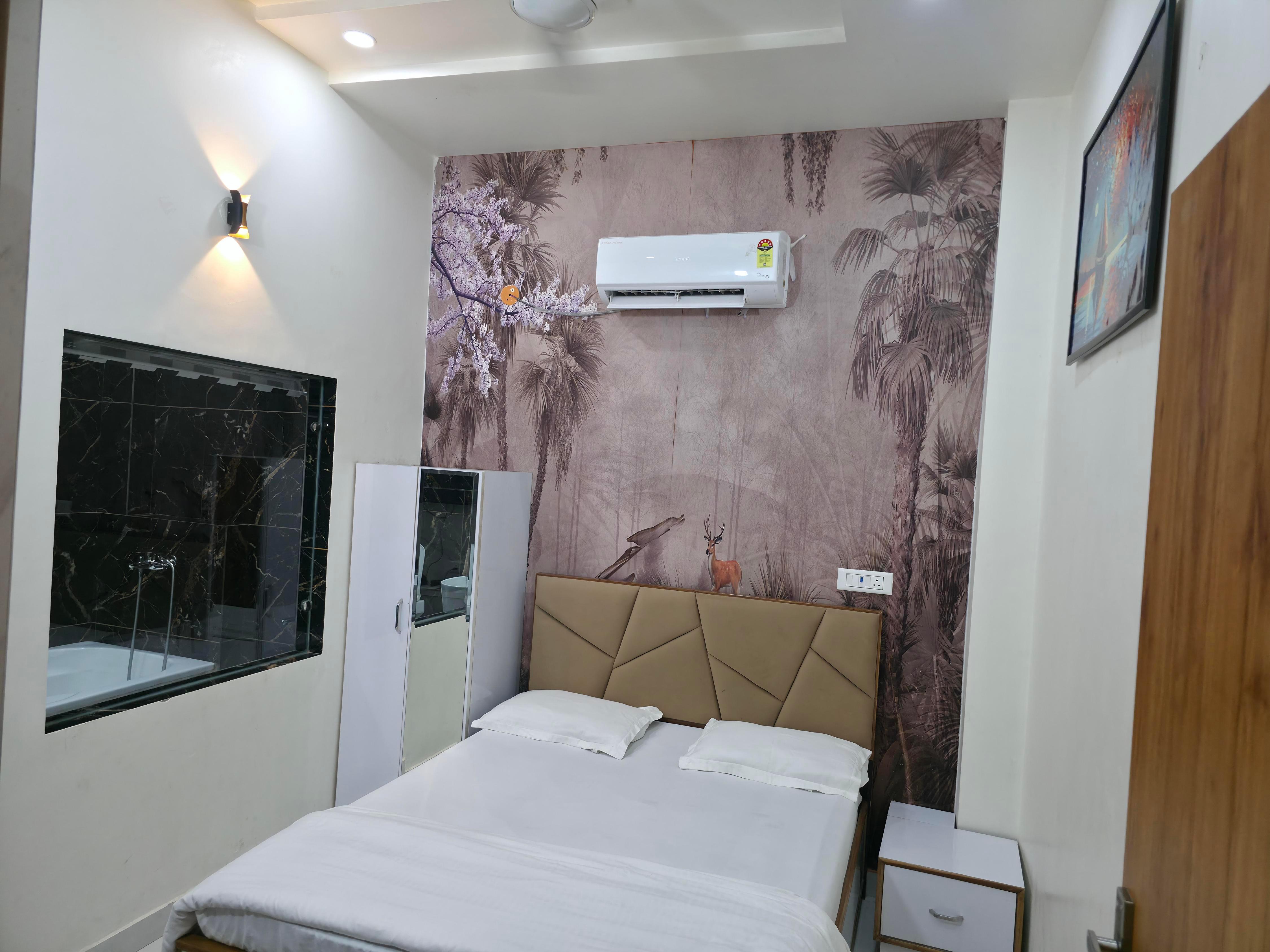 R3 Hotel Room Type - Bedroom 7