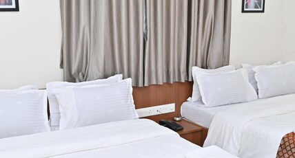 Hotel Sai Sneha Room Type - FAMILY FOUR BED ROOM