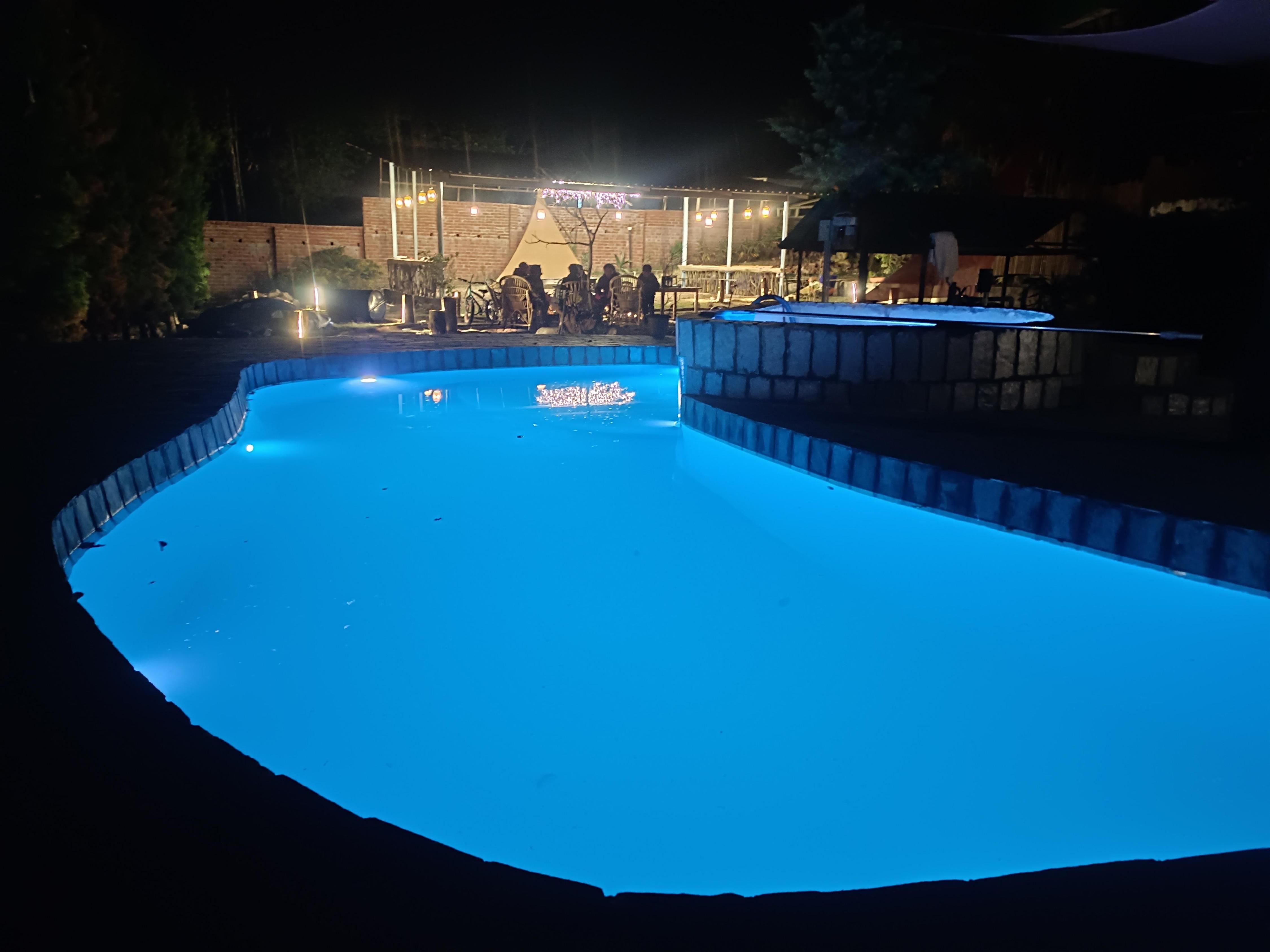 Moonshine Villa - Tap to explore photos