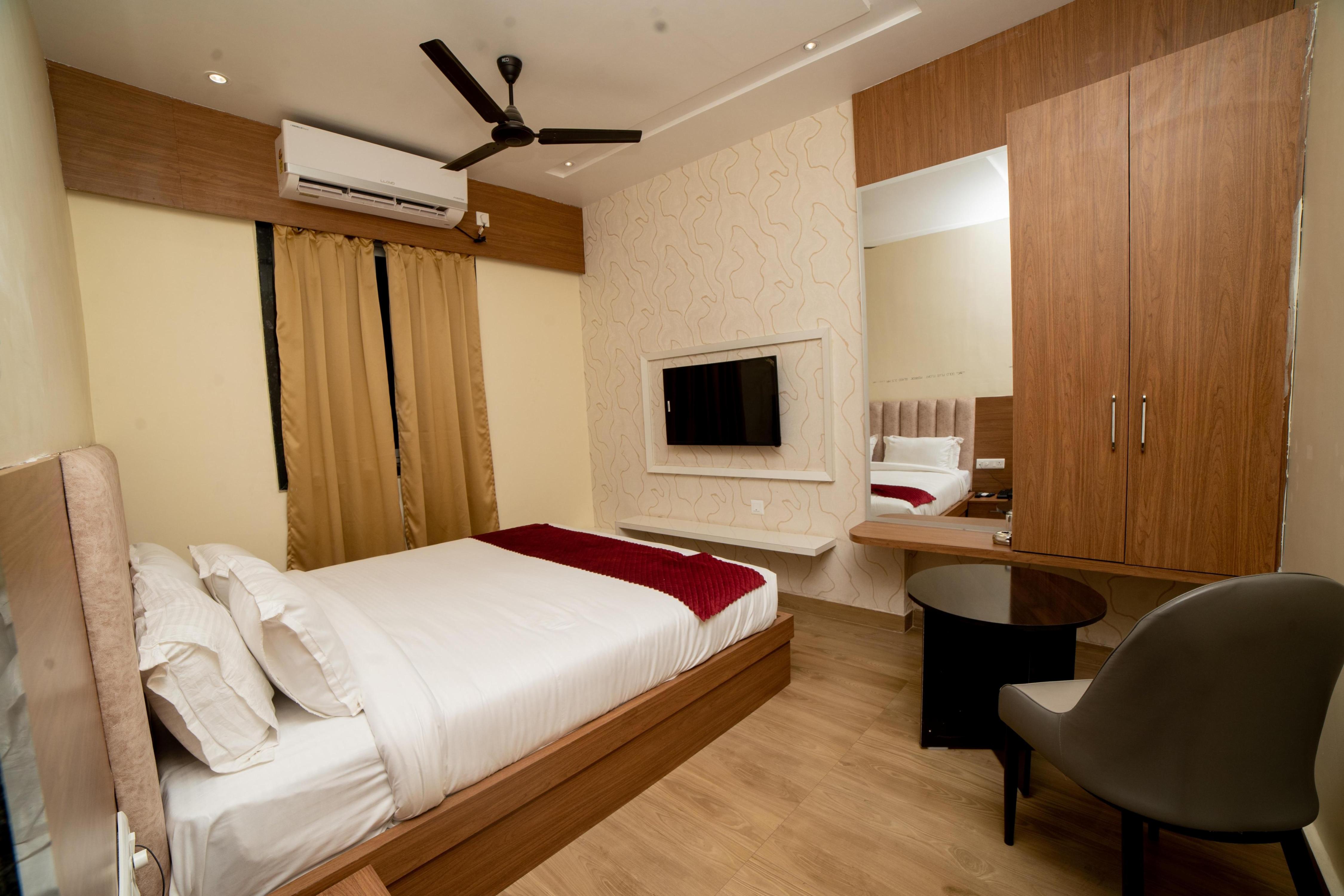 Hotel The Pearl Room Type - DELUXE ROOM