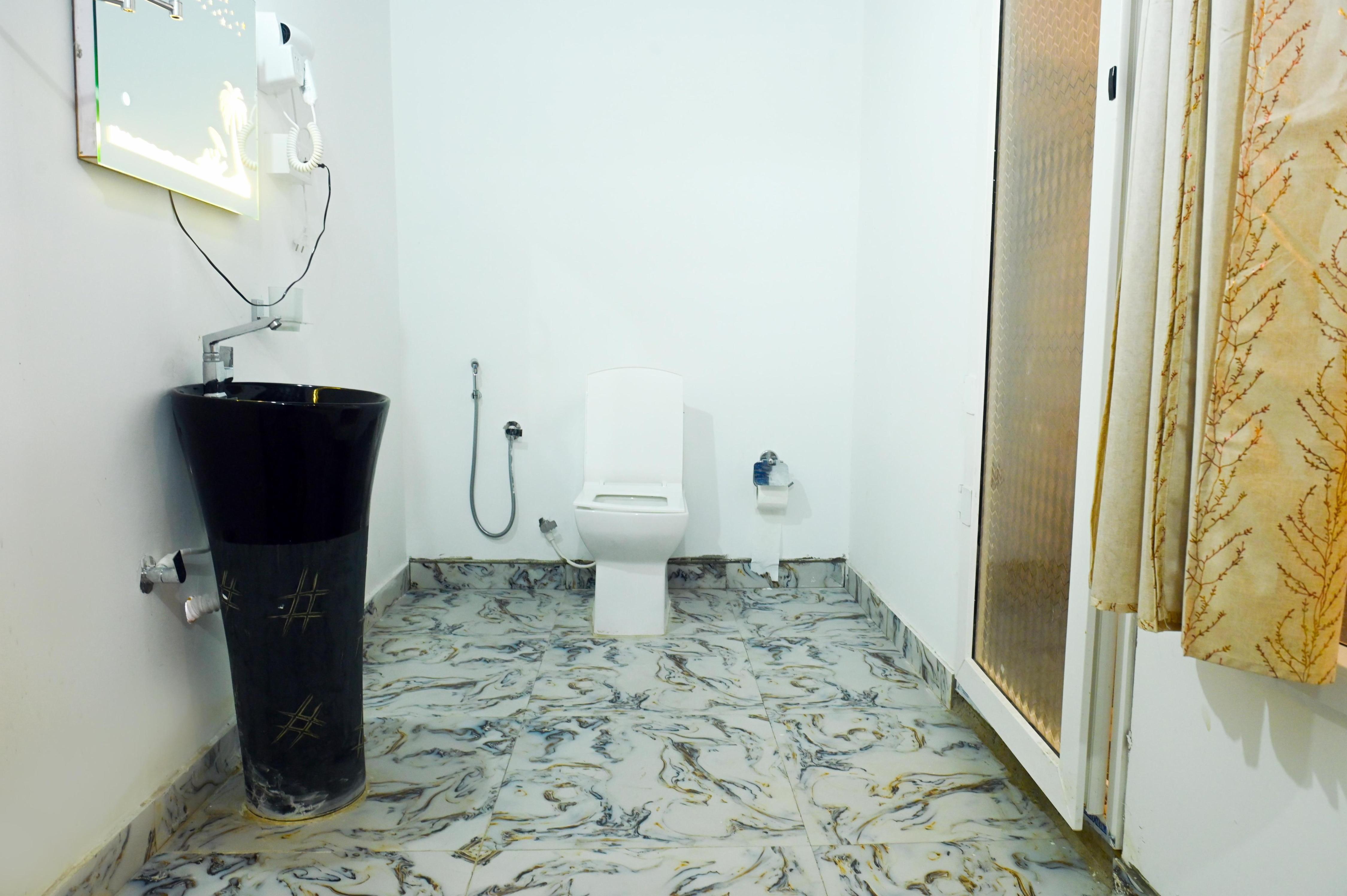 SUNBBATH beach EXOTICA - Tap to explore photos