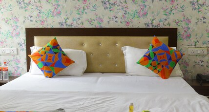 TRPOTELS SUBMANGAL | Budget Hotel near Railway Station Gwalior Room Type - Deluxe Room