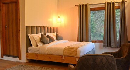 Silverfern by the hill side Room Type - Family Suite with Mountain View