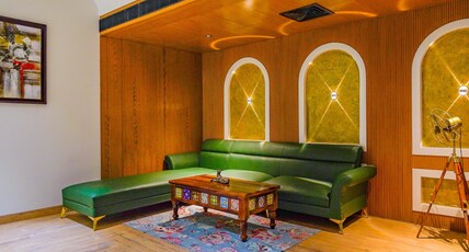 HOTEL RED STONE Room Type - Presidential Suite