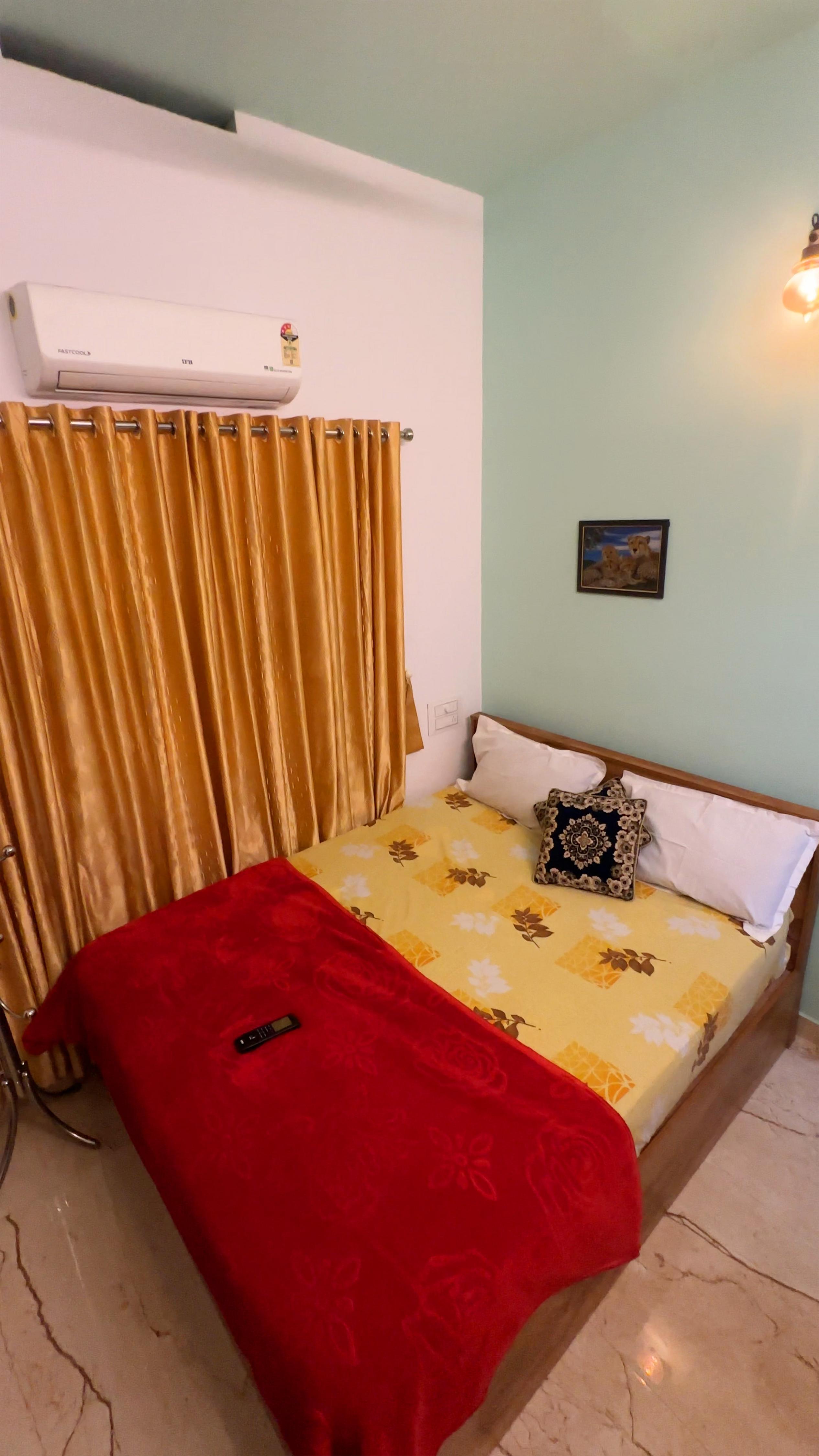 Cliveten suites and rooms | 10 minutes drive to Athirappilly Waterfalls - Tap to explore photos