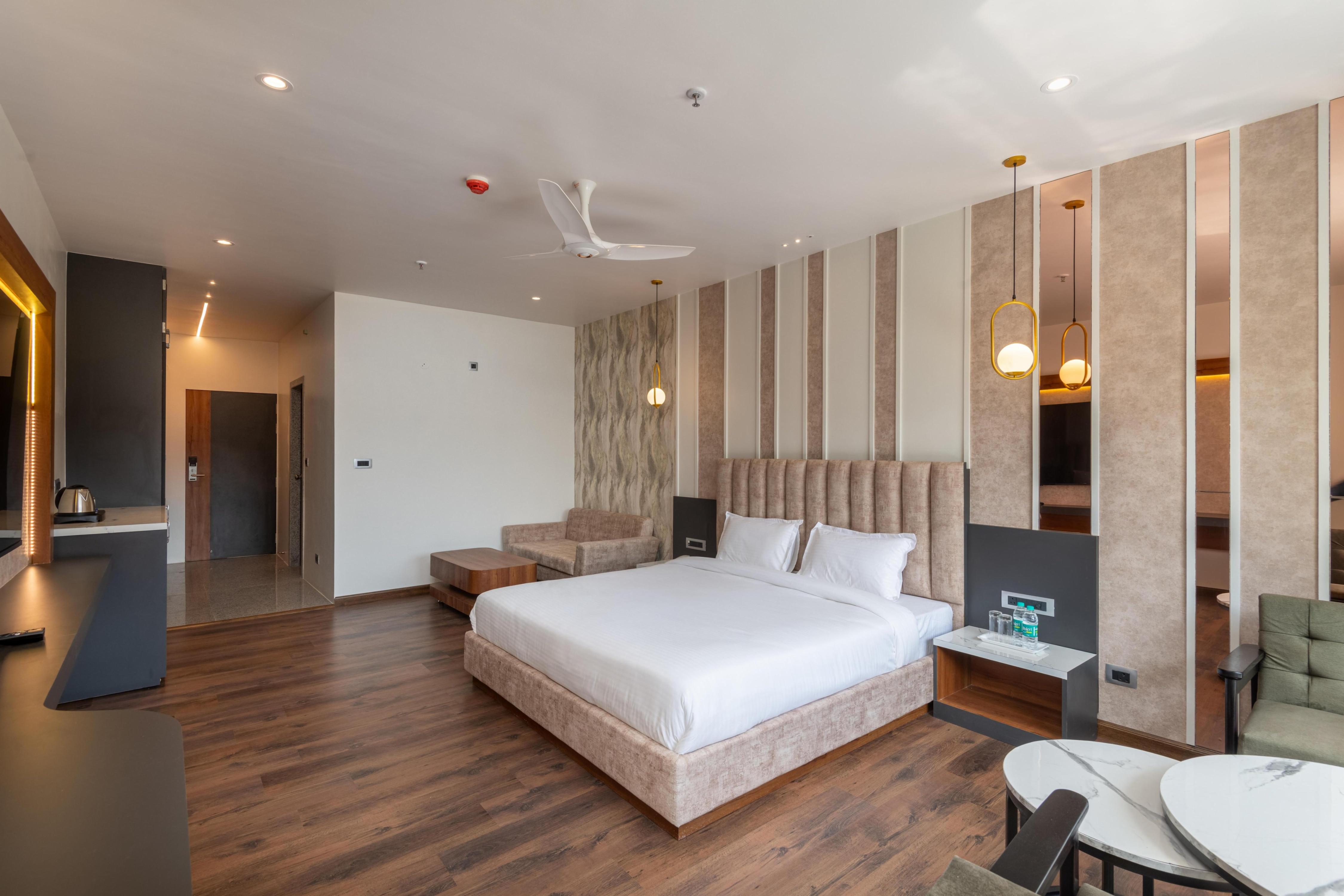 The Chail Resort, Chail Room Type - Executive Room with Balcony and Mountain View