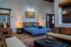 Himalayan Luxe Homestead | Pottery/Baking/Workshop