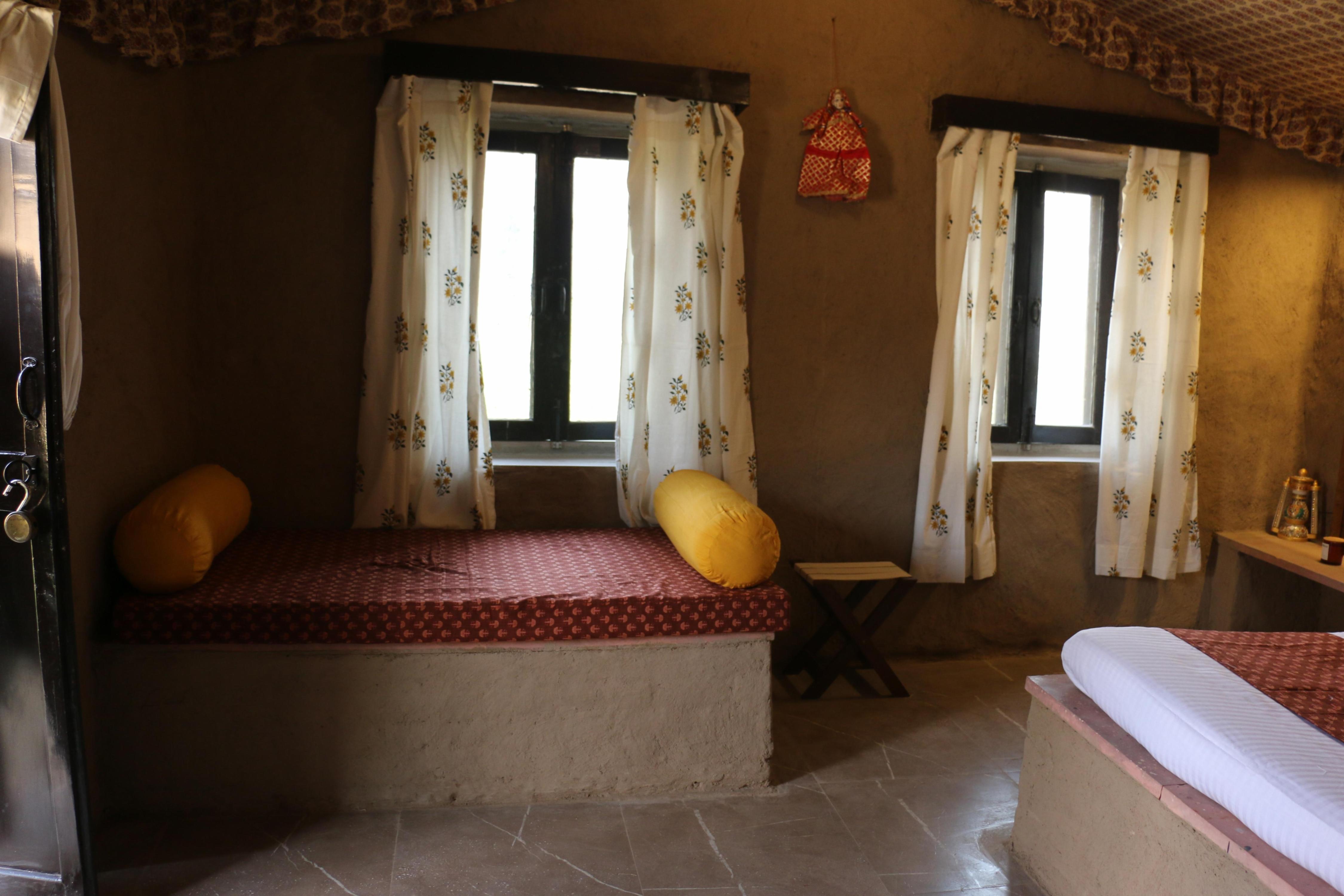 Chokhiwadi Forest Retreat - Tap to explore photos