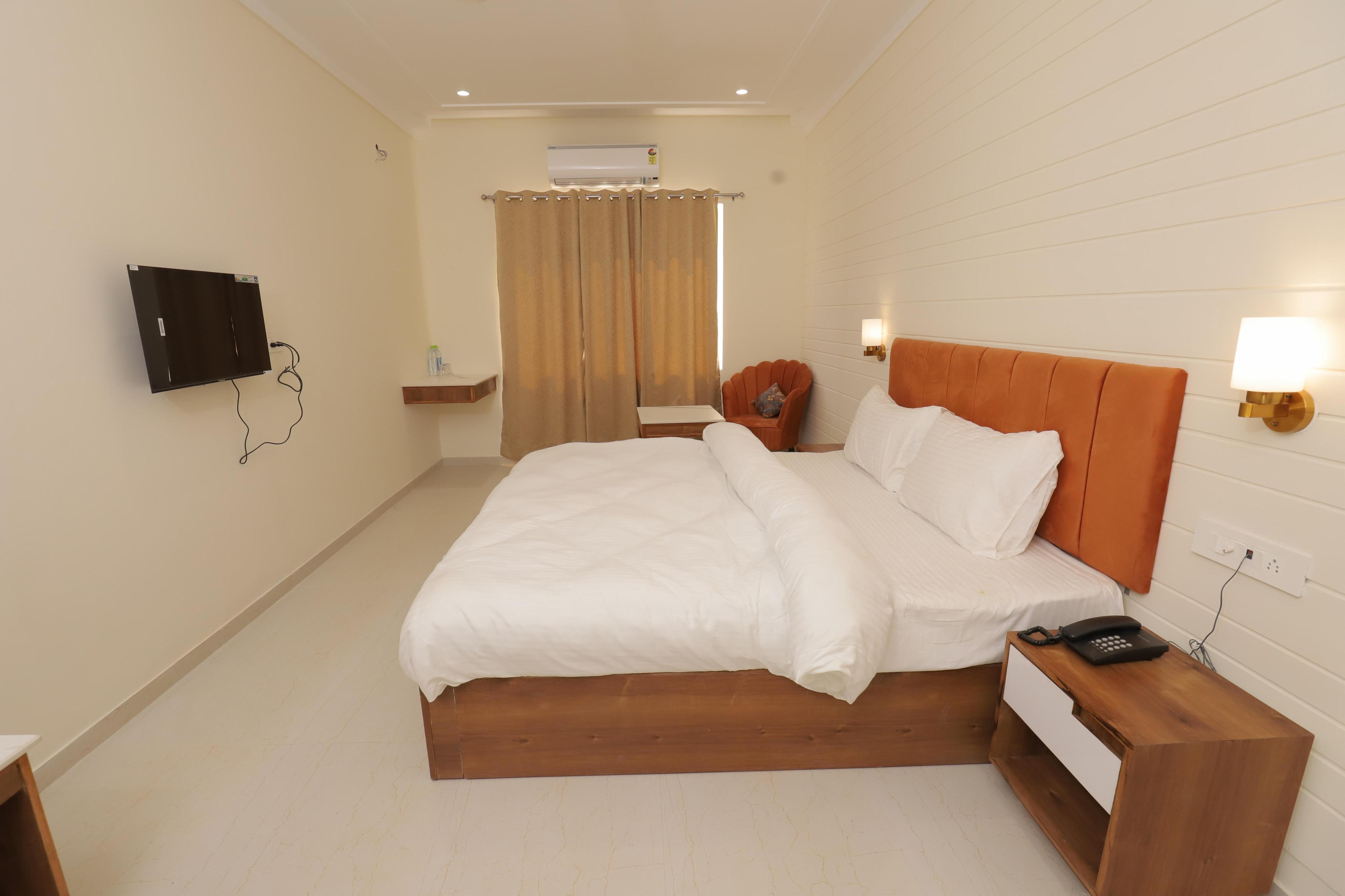 HOTEL ELITE Room Type - Mini Suite